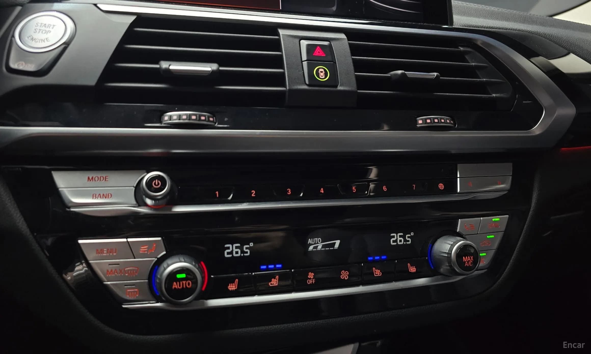 X4 (G02)