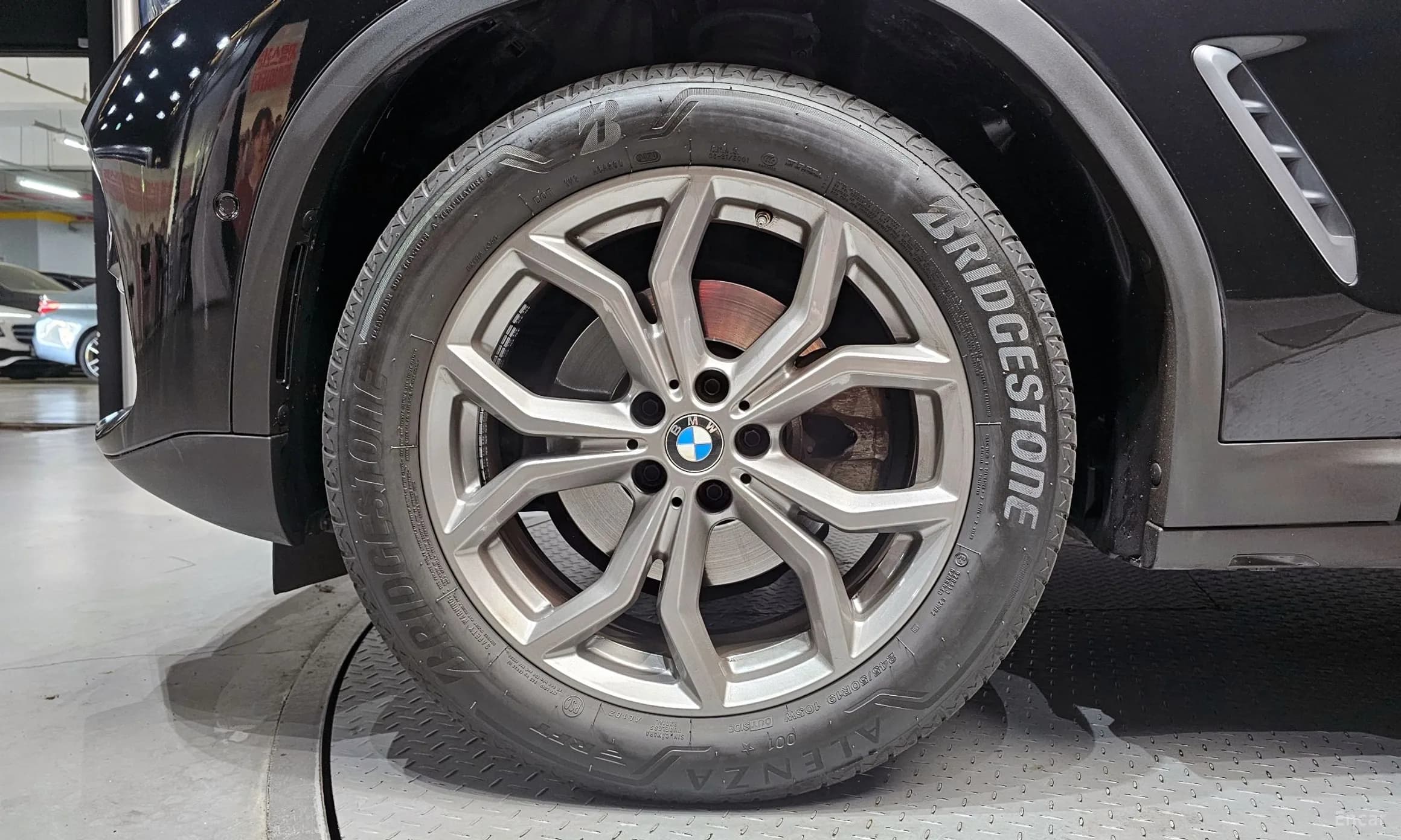 X4 (G02)