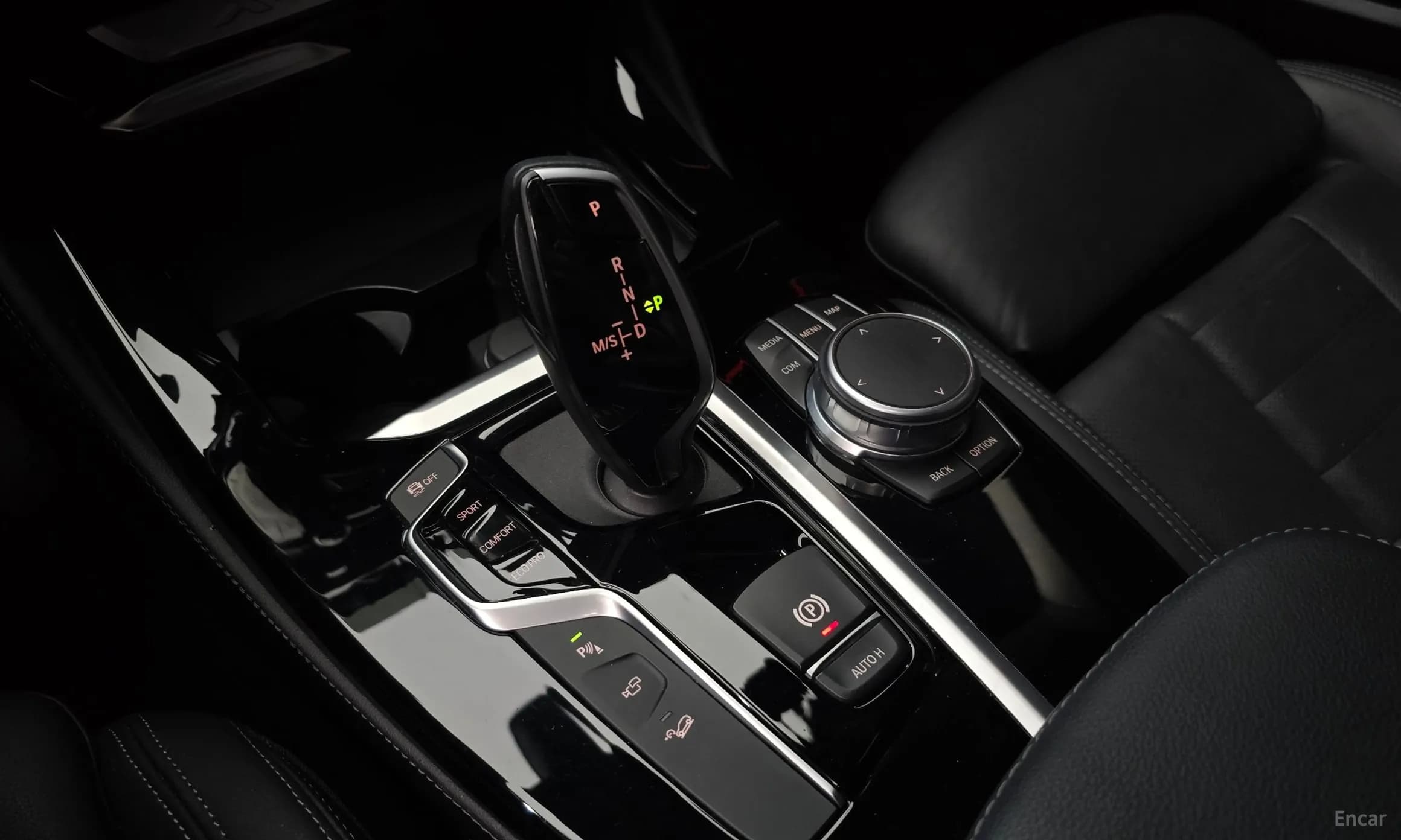 X4 (G02)