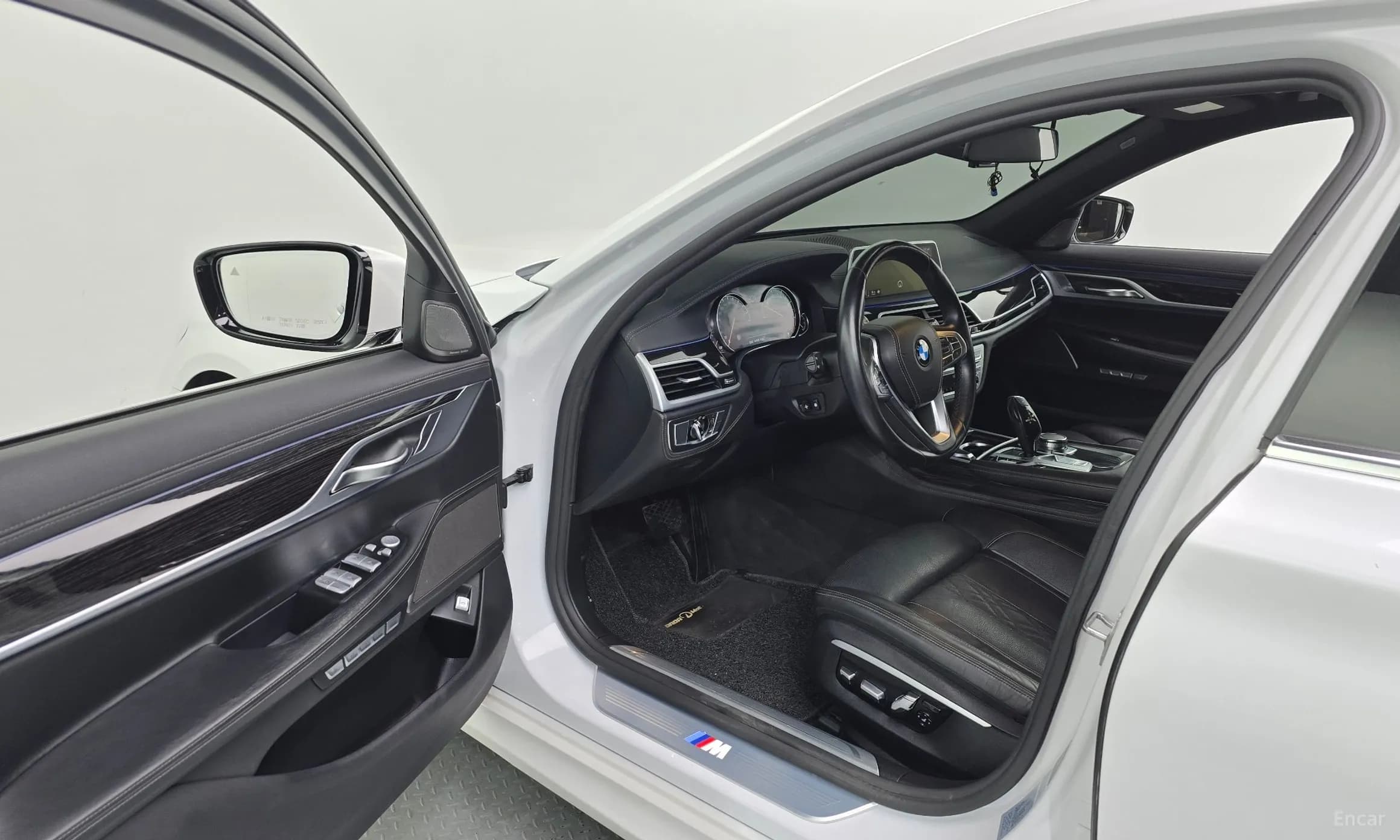 7 Series (G11)