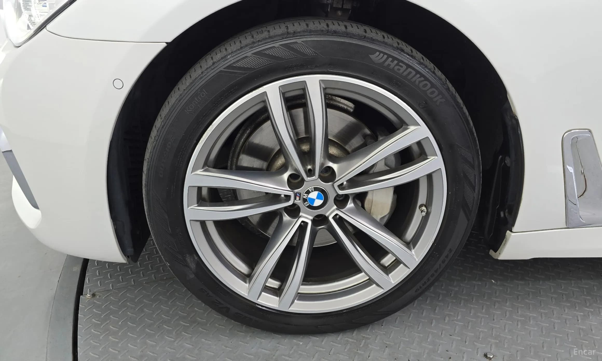 7 Series (G11)