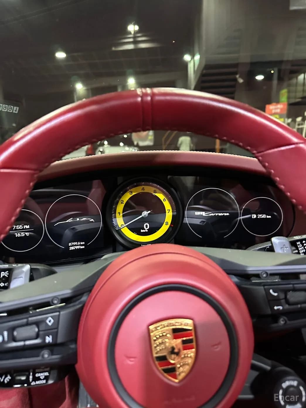 911 (992)