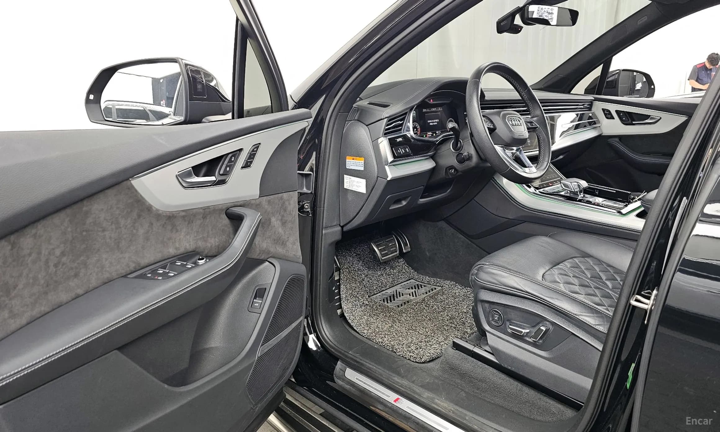 Q7 (4M)