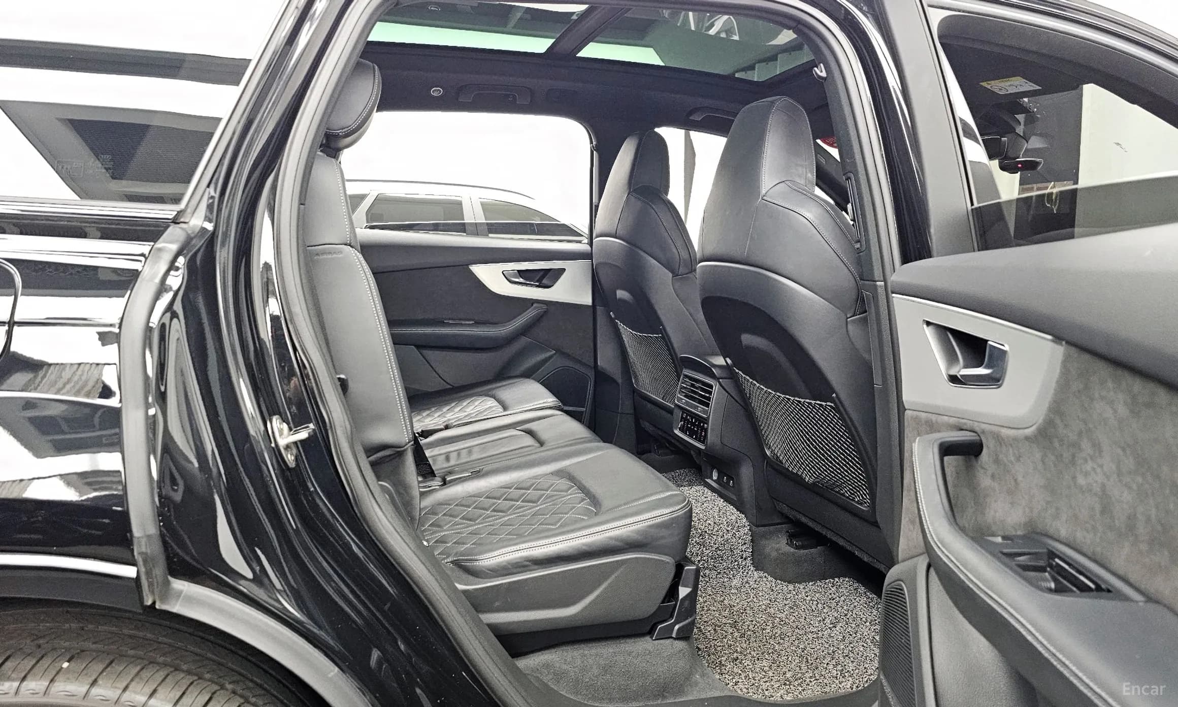 Q7 (4M)