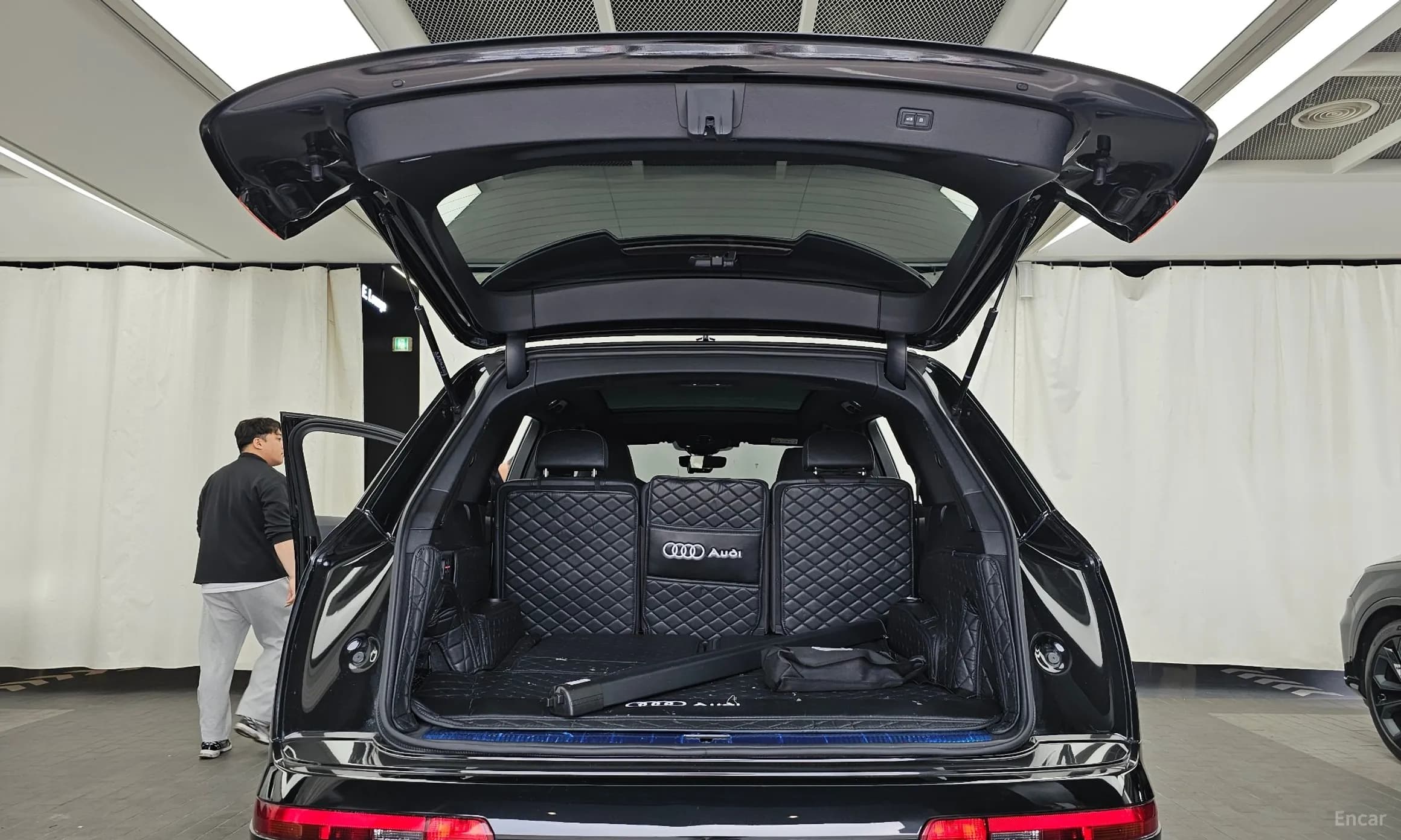 Q7 (4M)