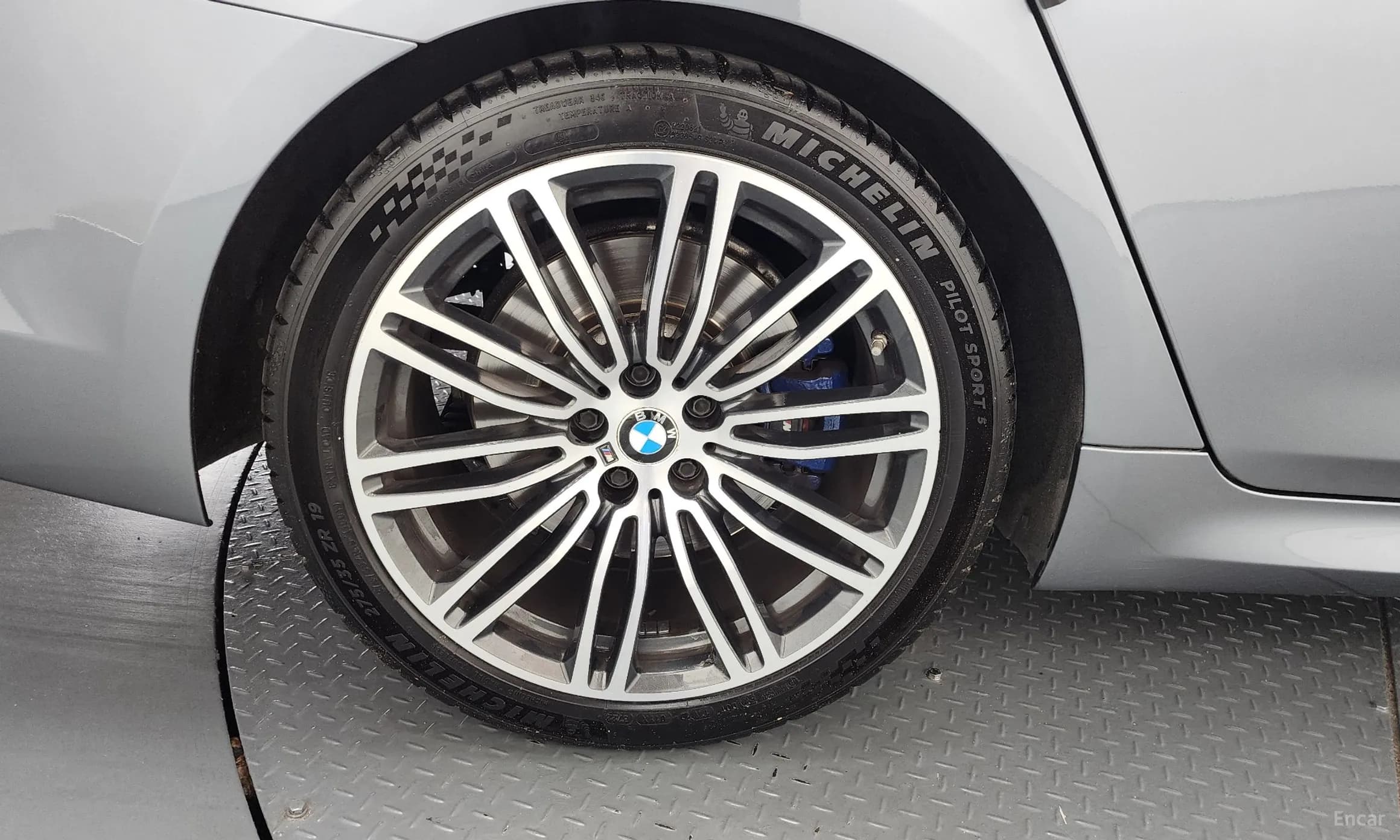 5 Series (G30)