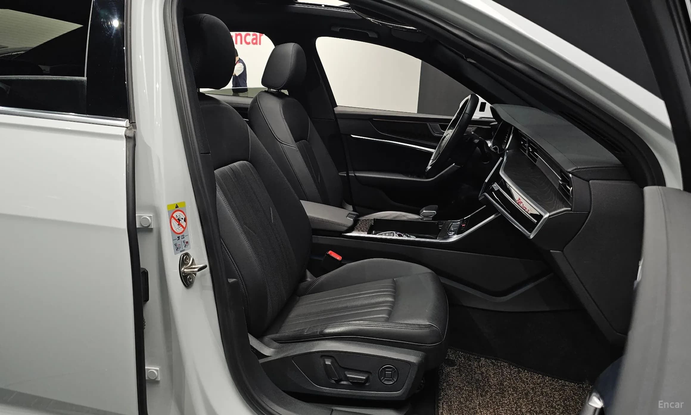 A6 (C8)