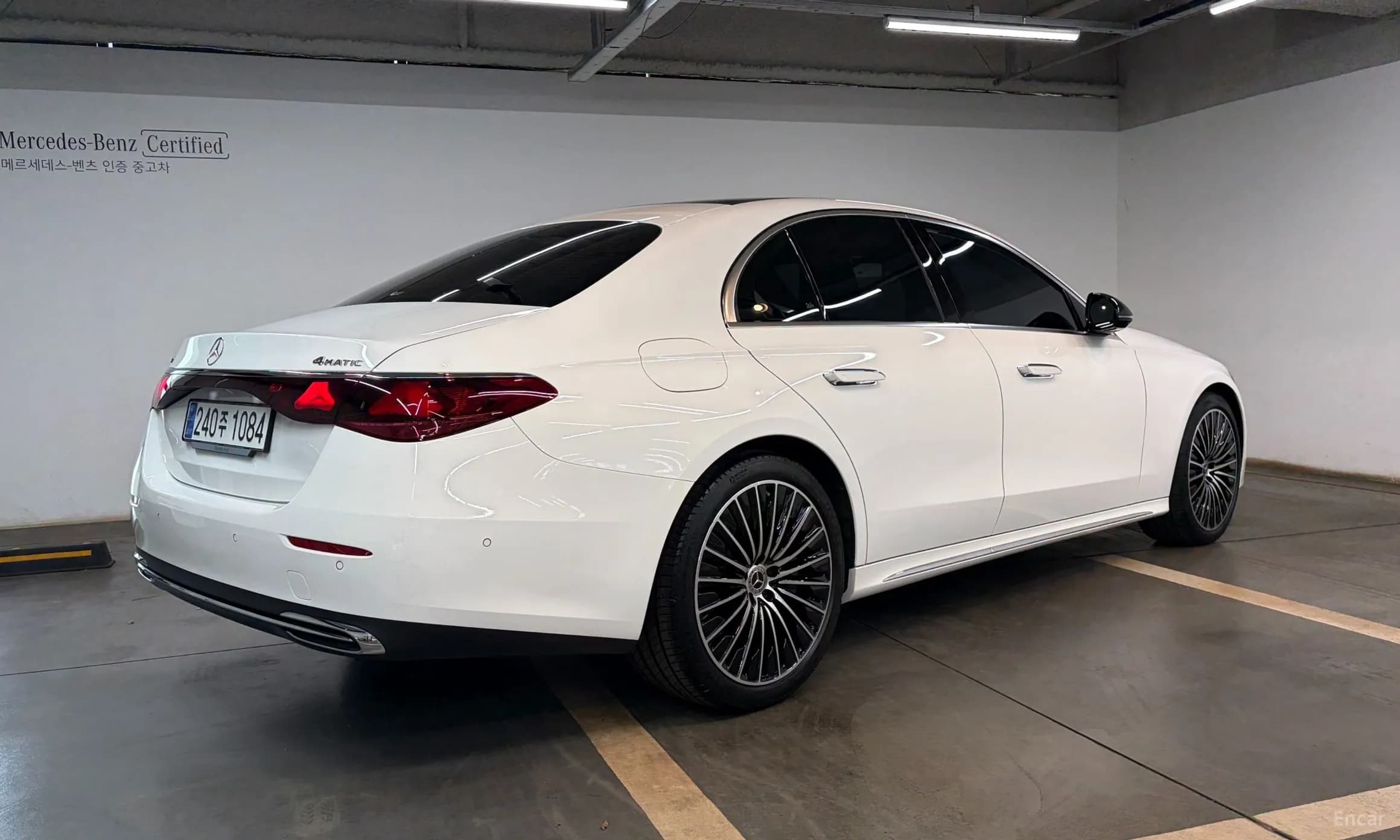 E-Class W214