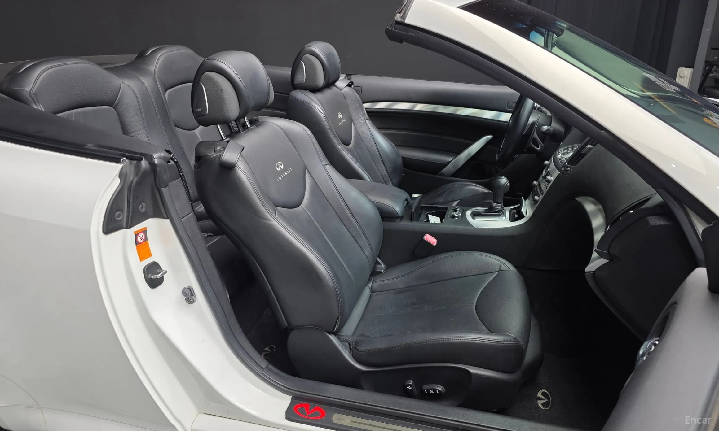 G37