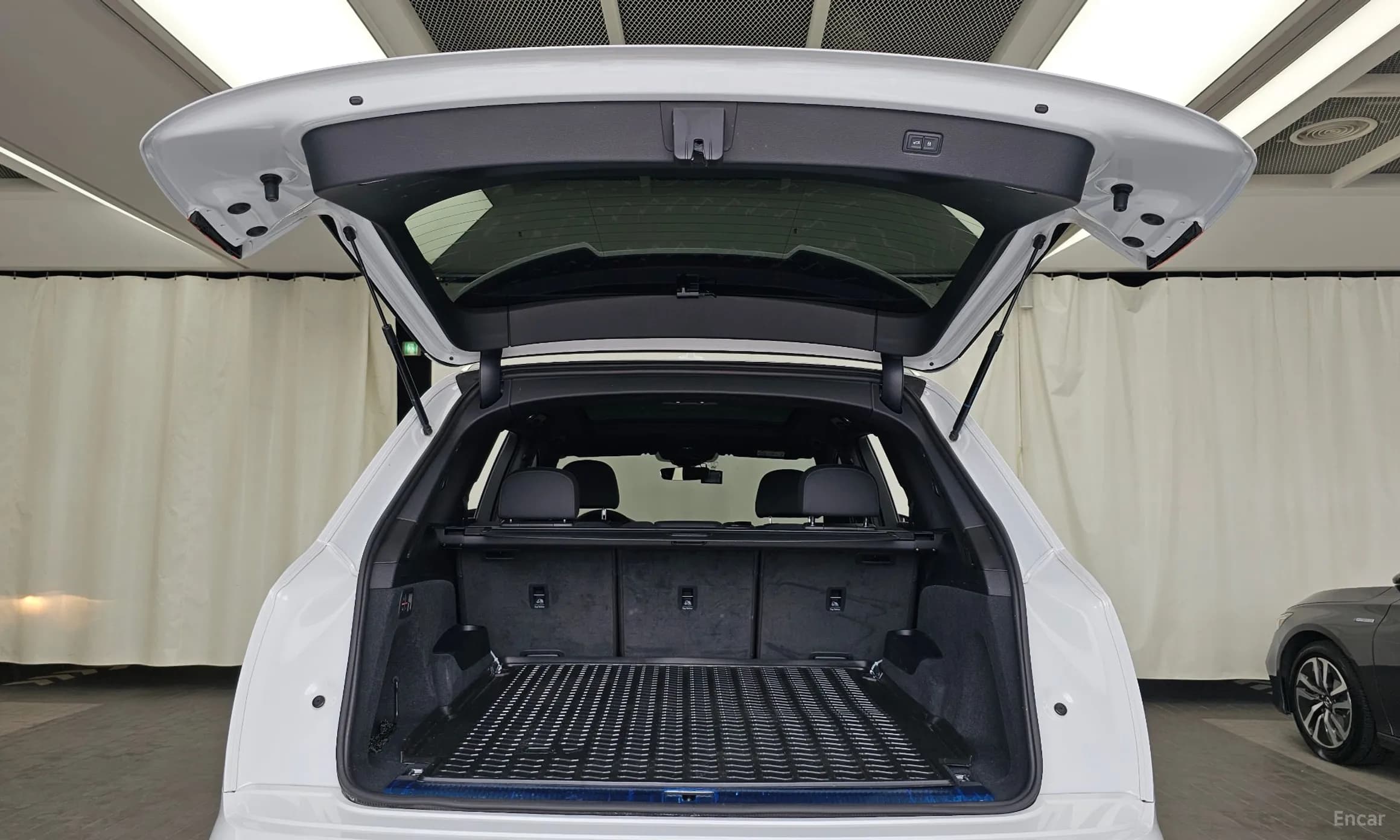 Q7 (4M)