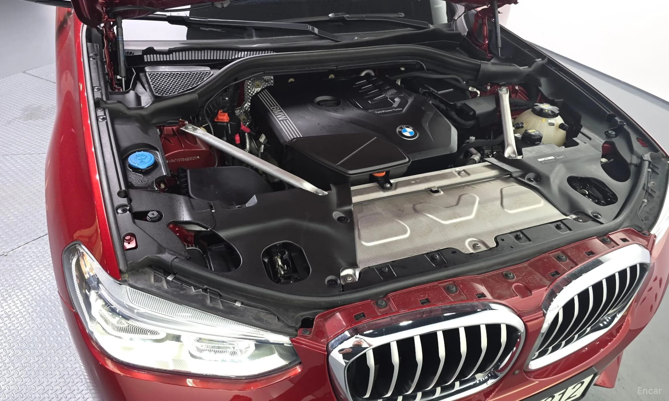 X4 (G02)