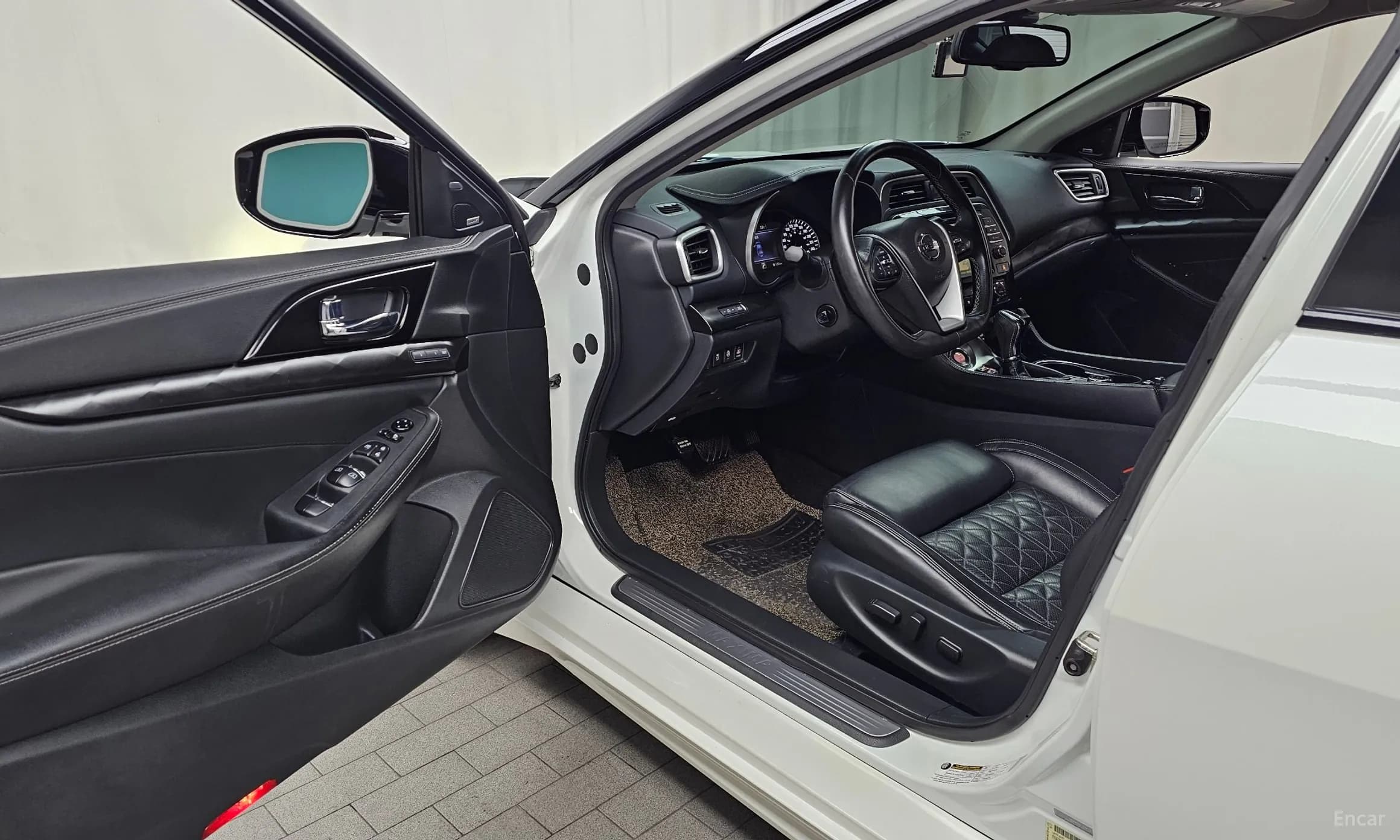 Maxima (A36)