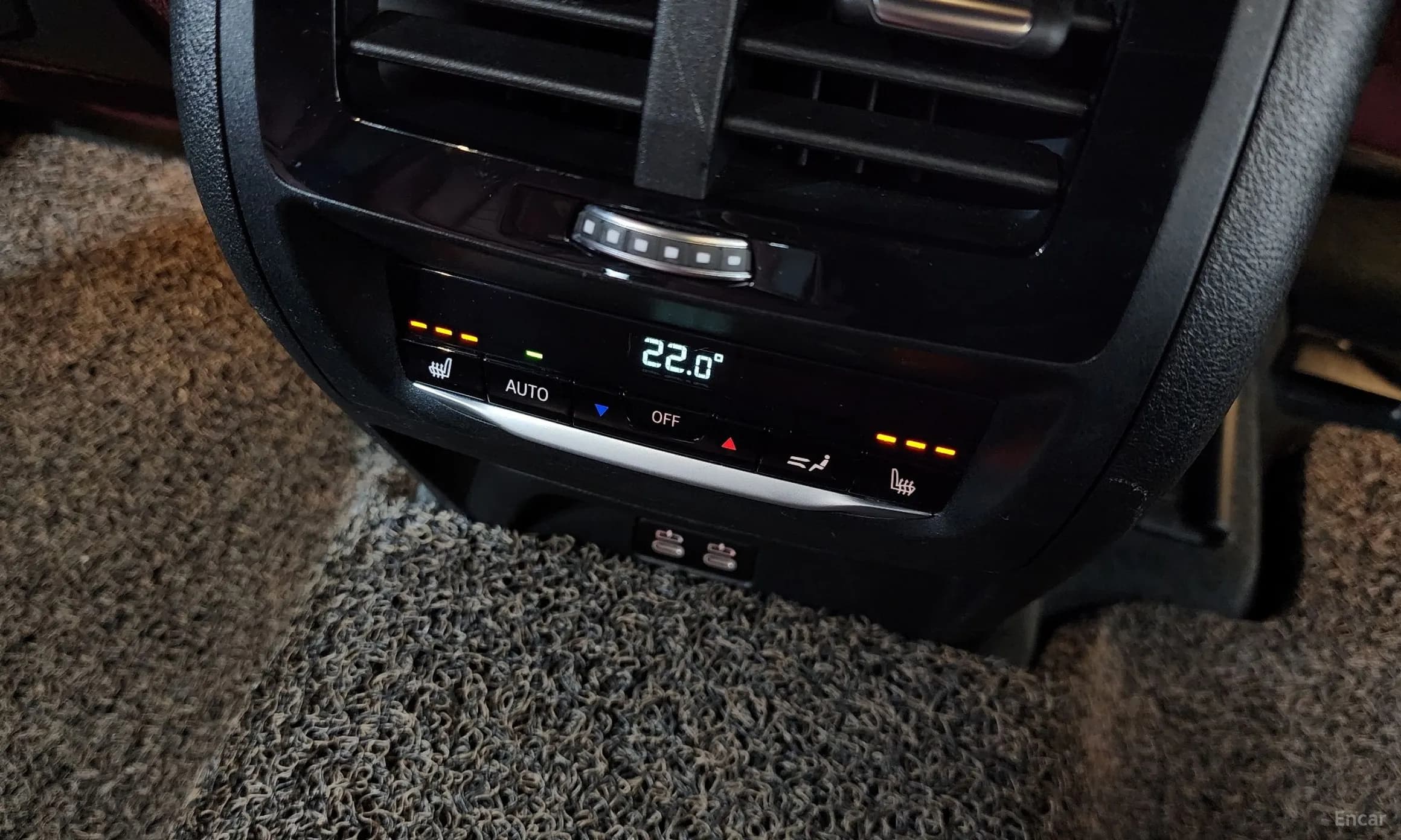 X4 (G02)