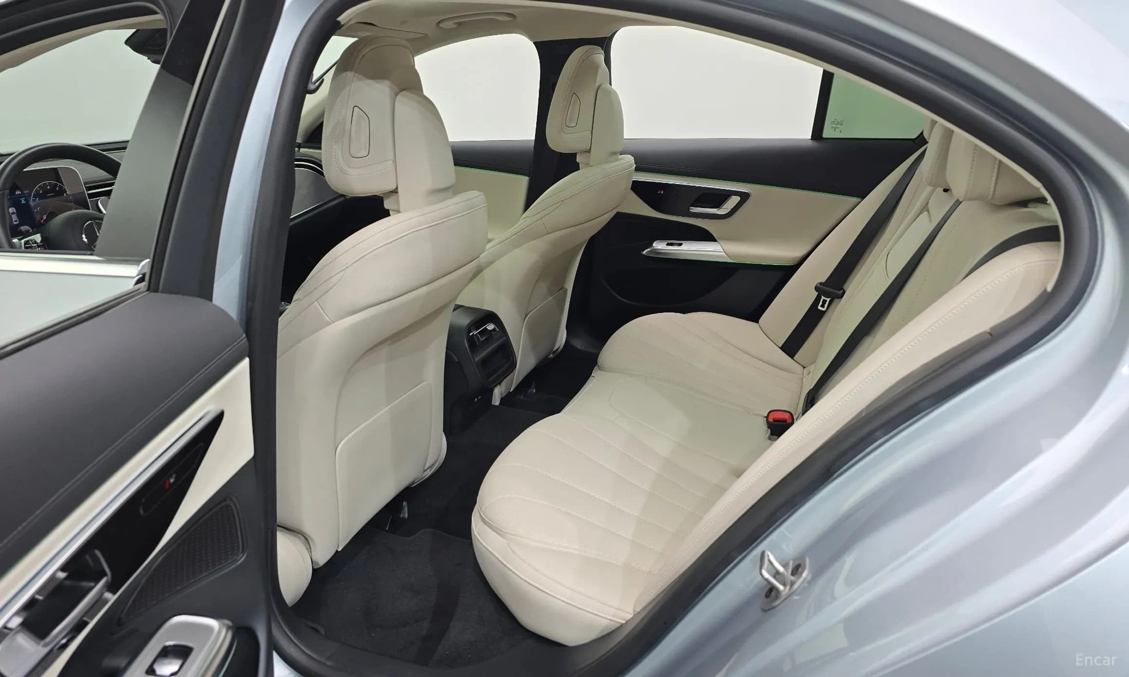 E-Class W214