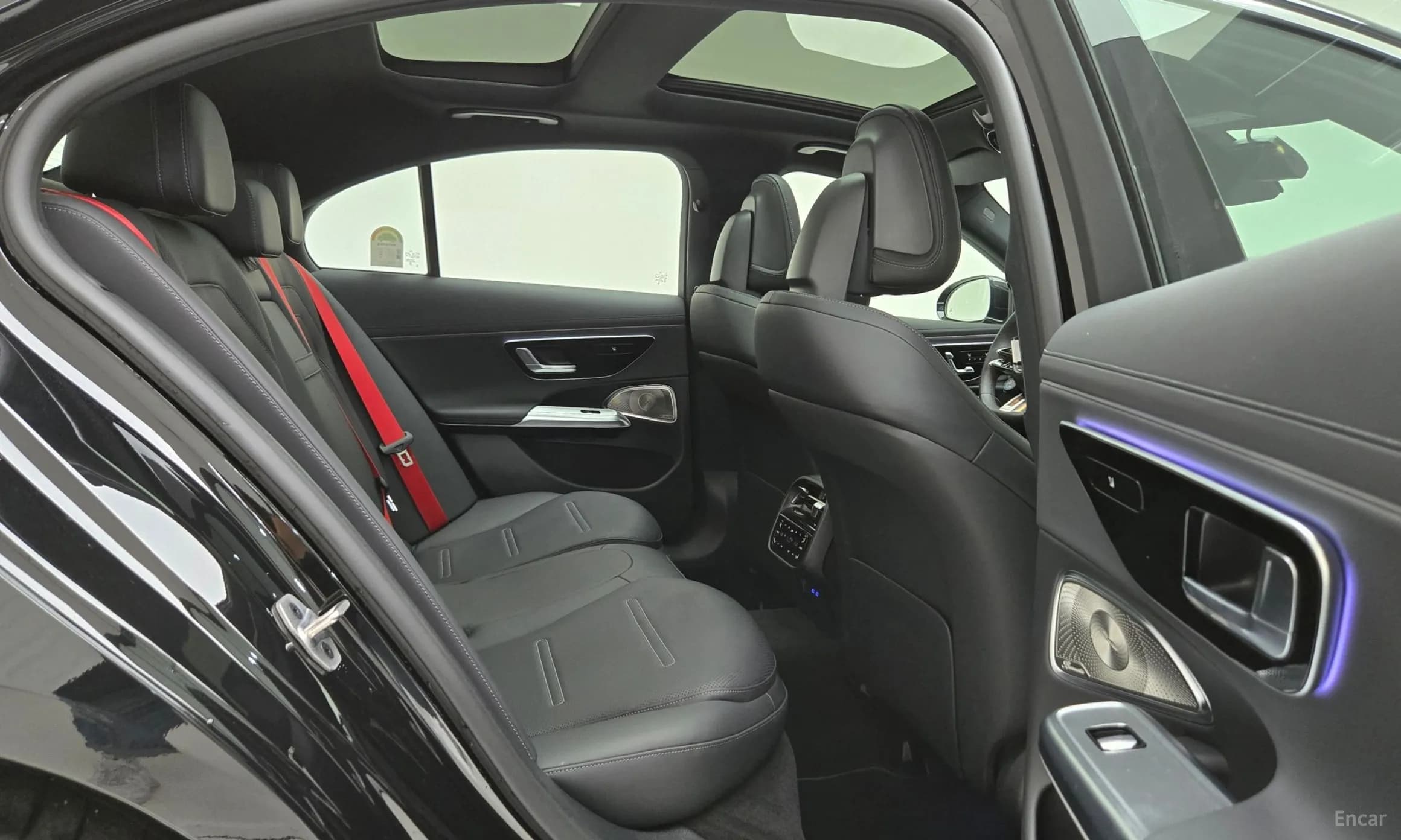 E-Class W214