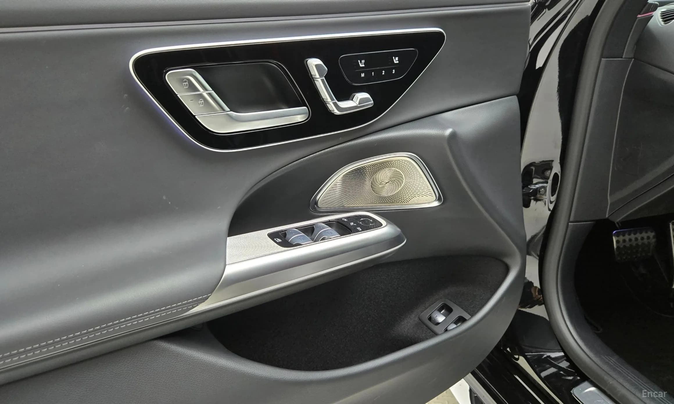 E-Class W214