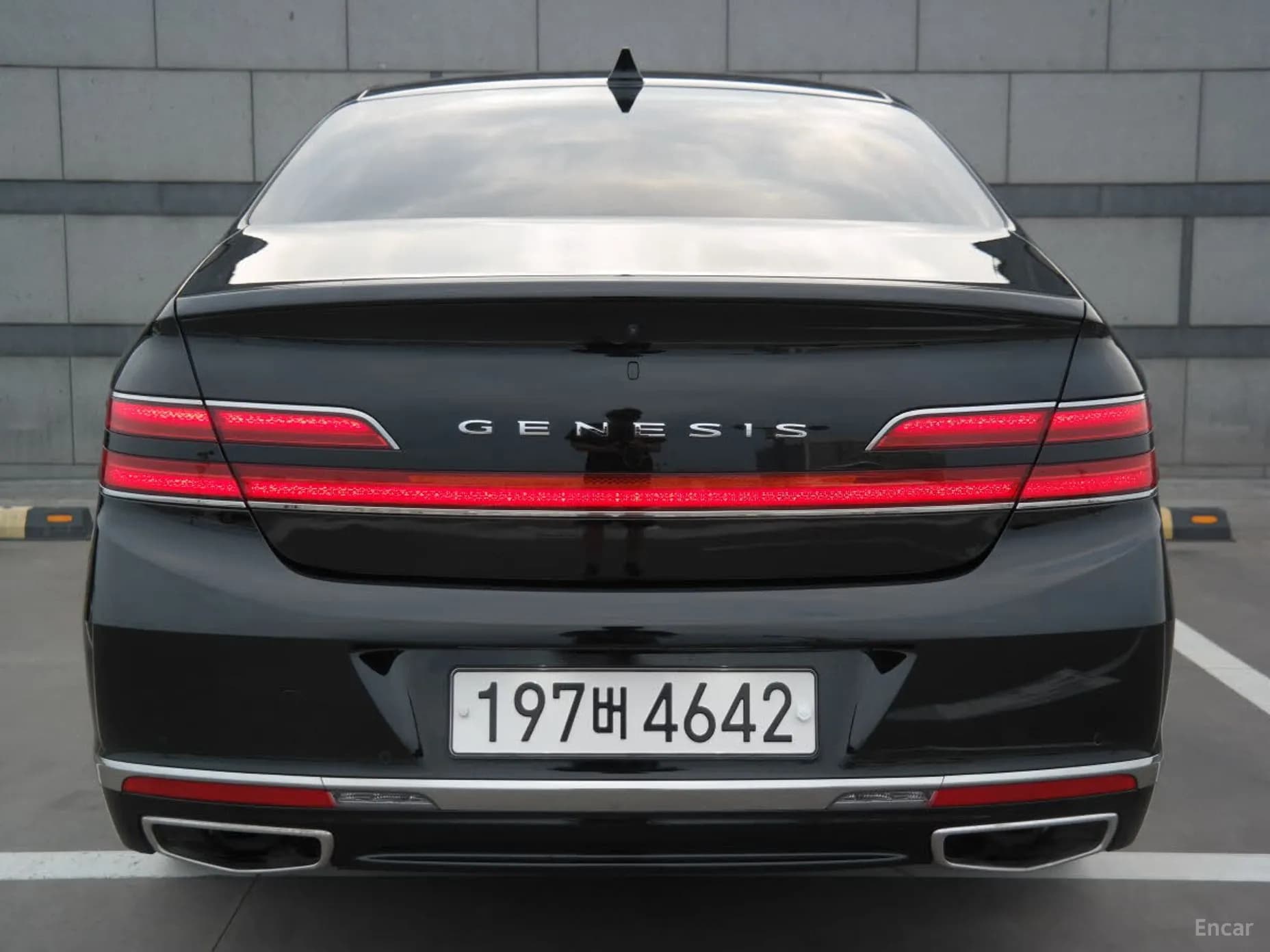 G90