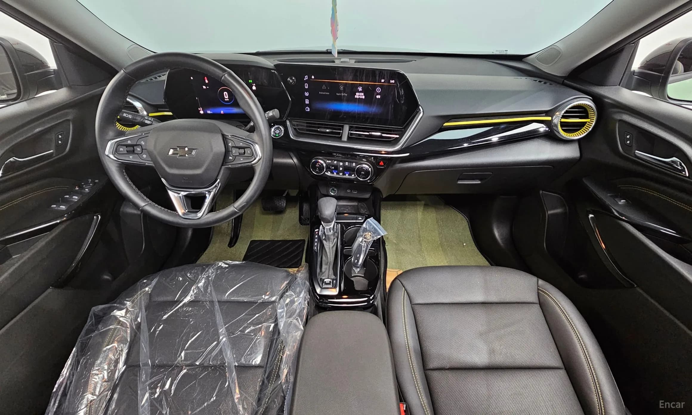 Trax Crossover