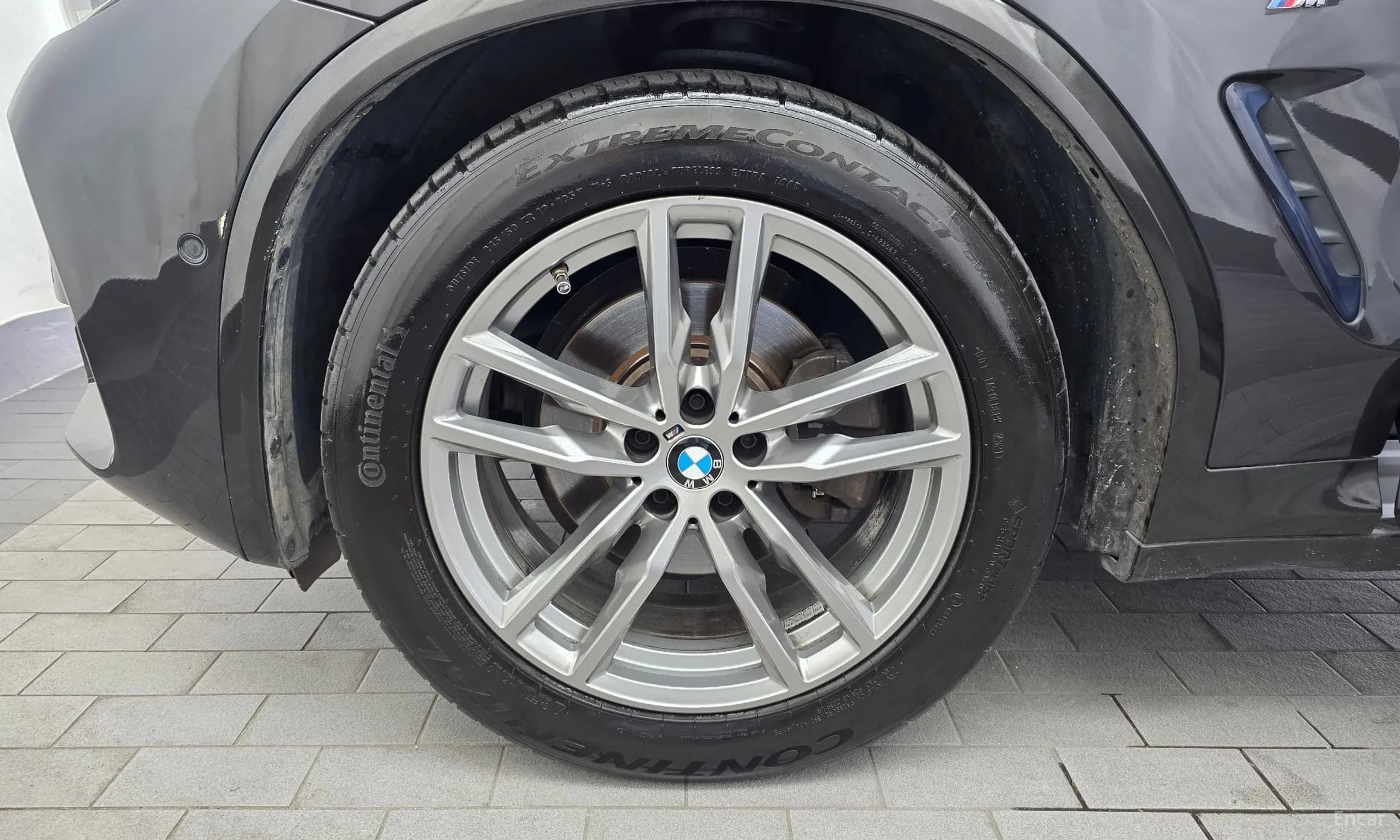 X4 (G02)