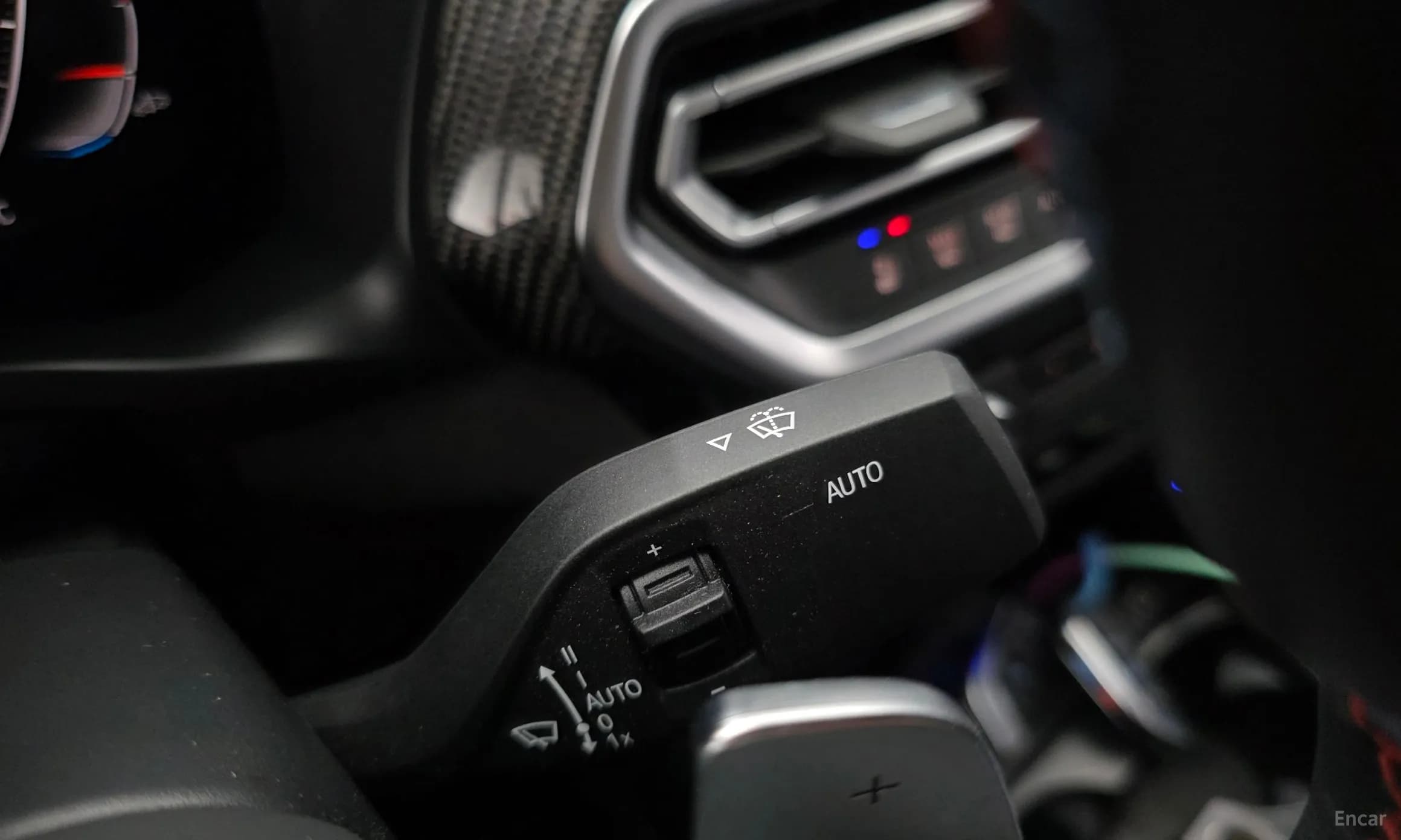 X4 (G02)