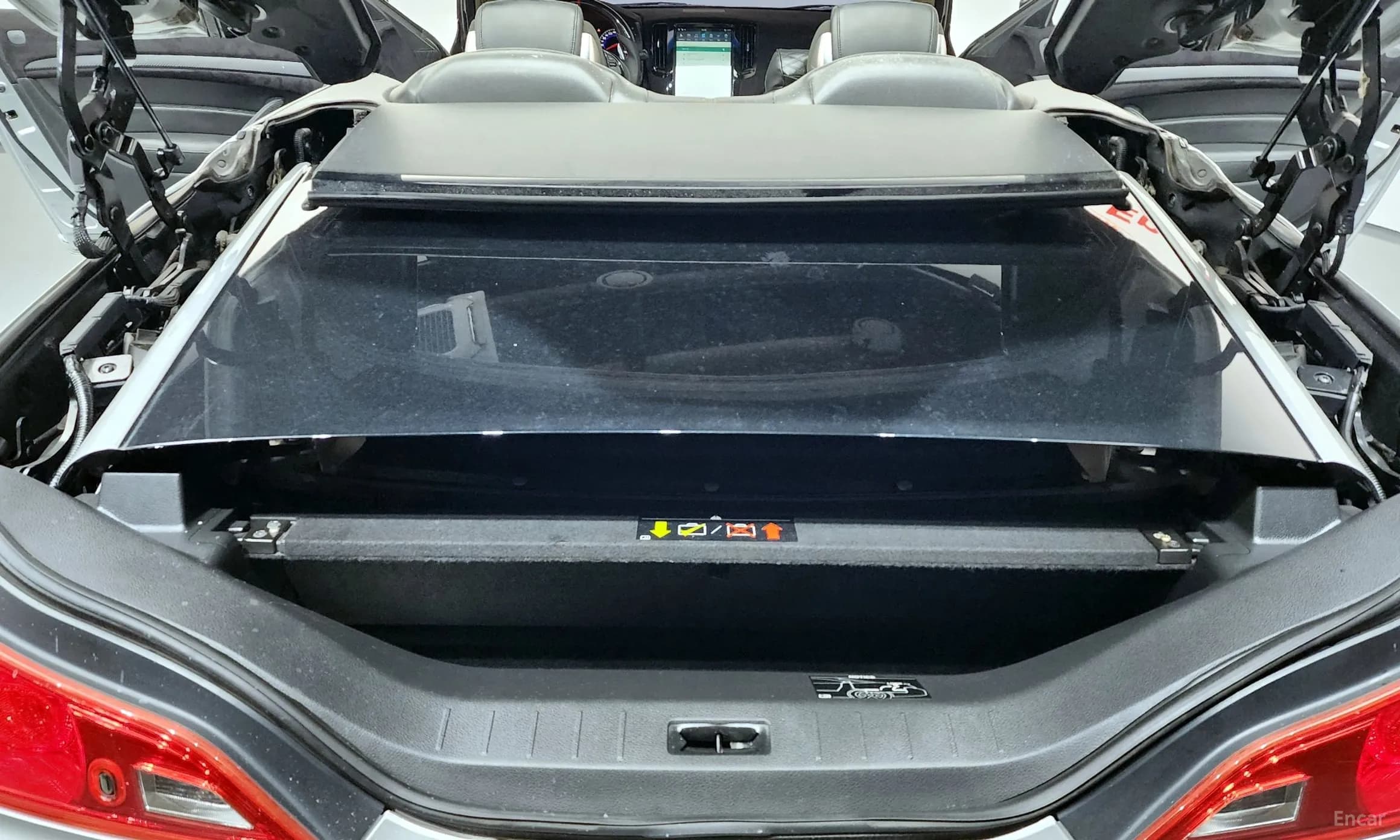 G37