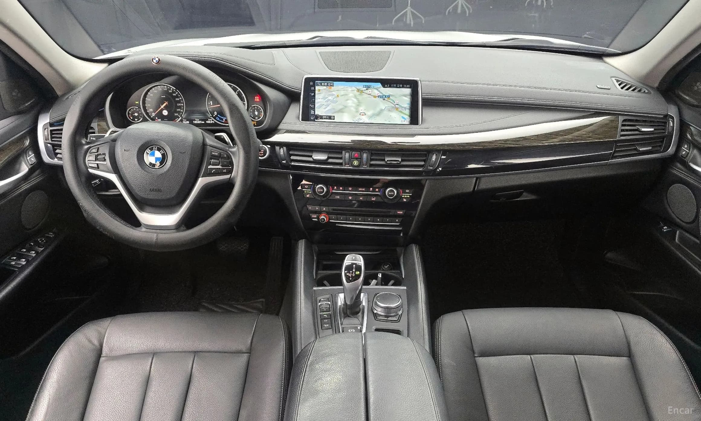 X6 (F16)