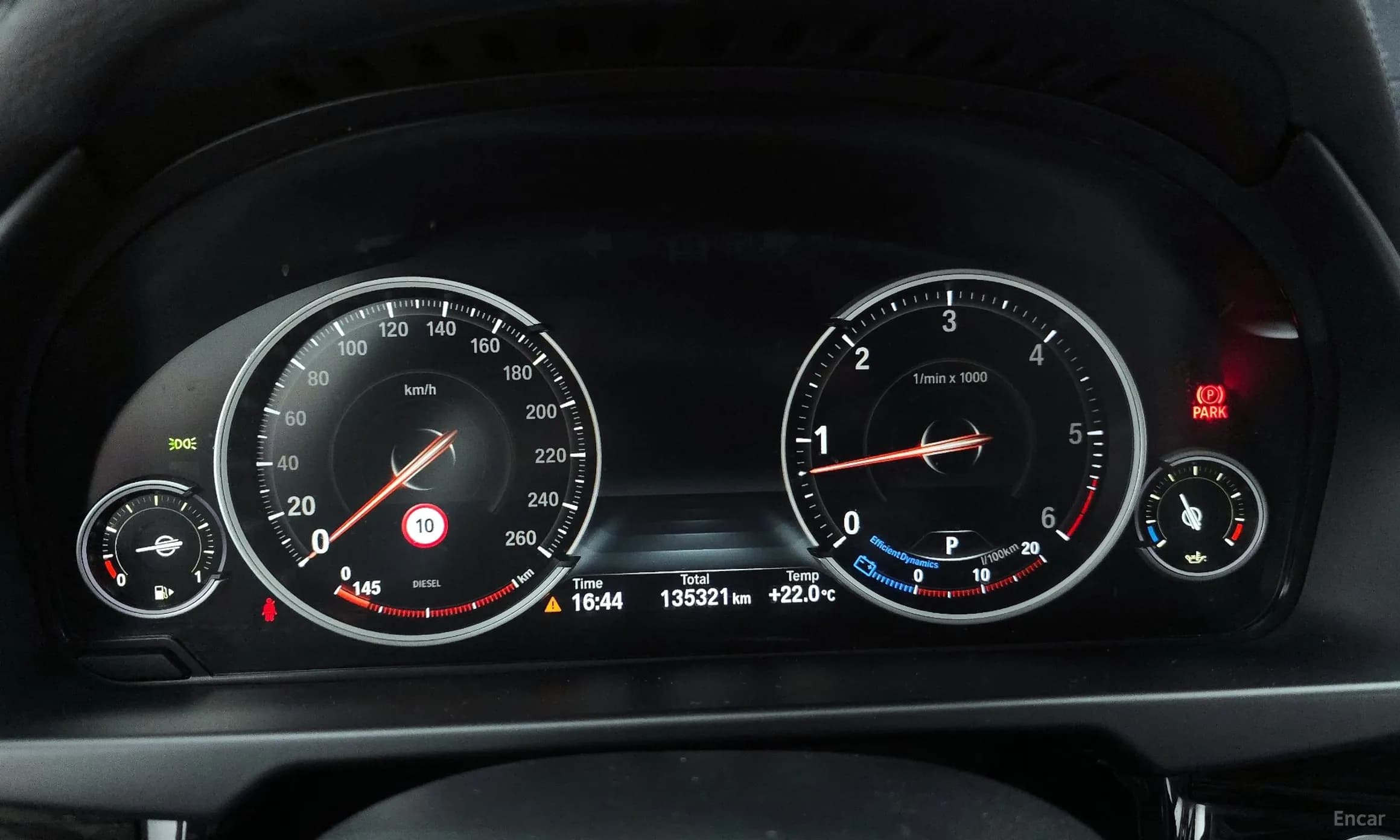 X6 (F16)