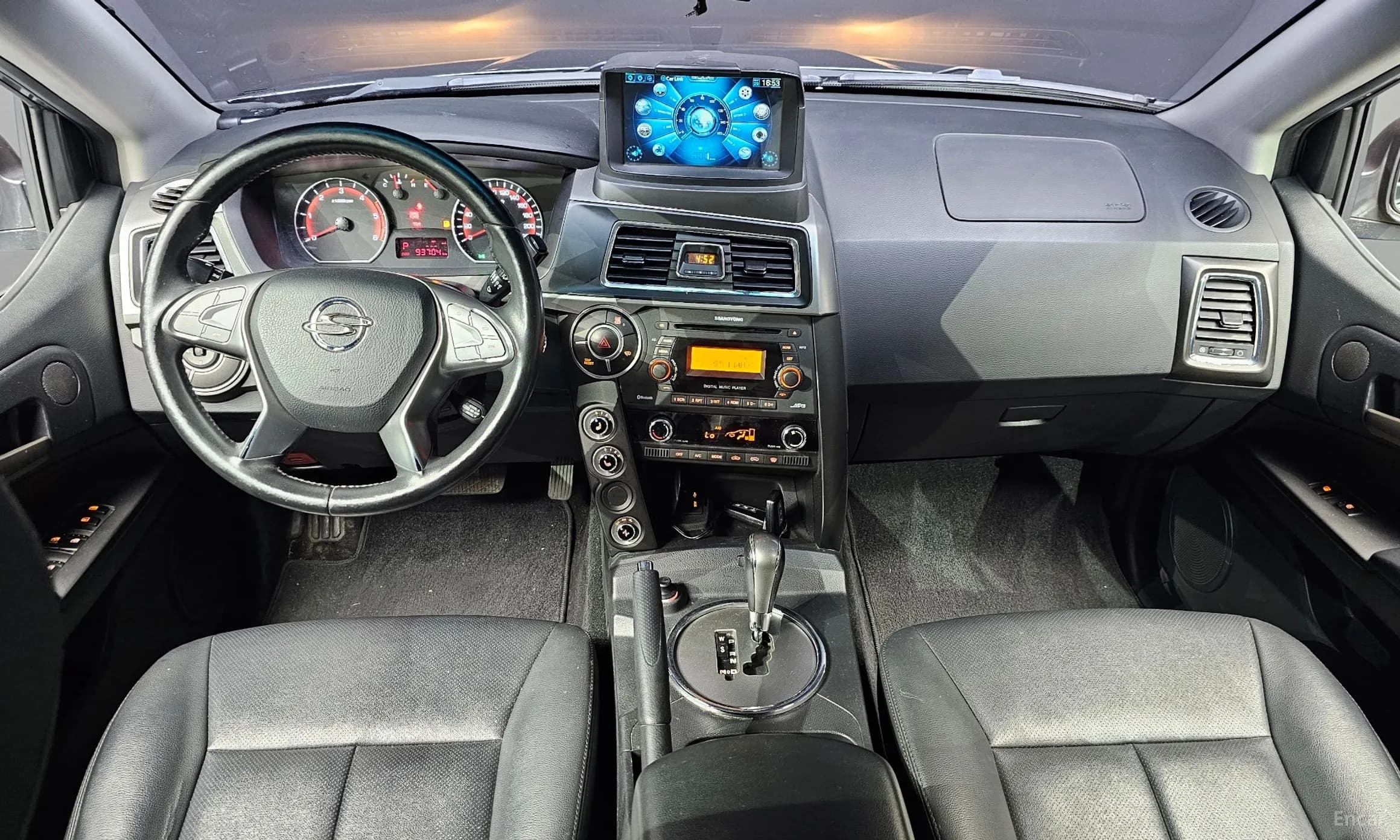 Korando Sports