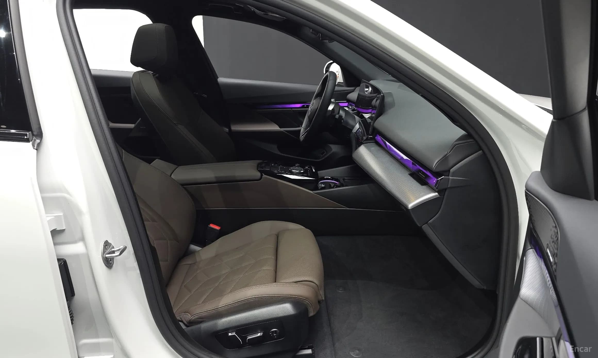5 Series (G60)