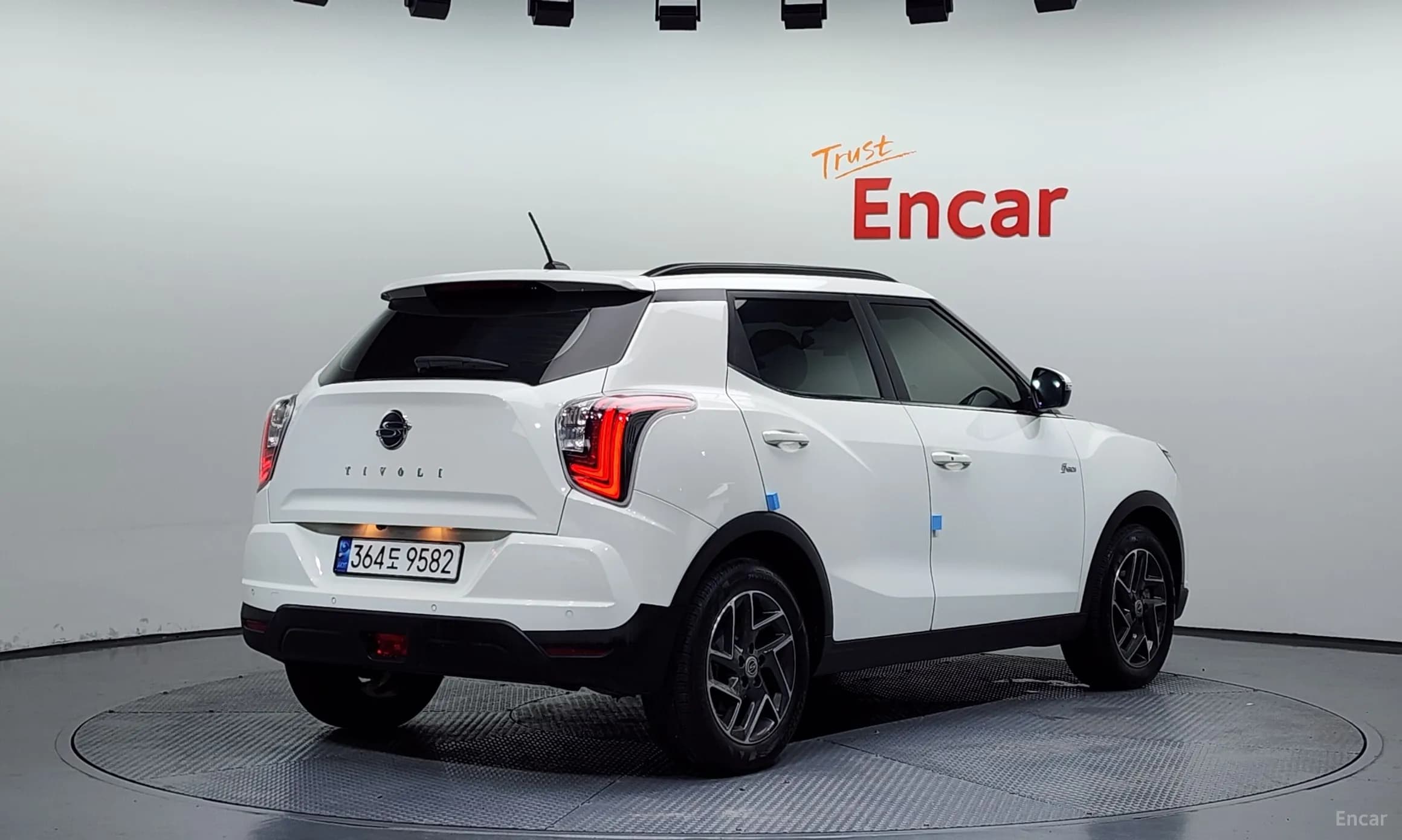 Berry New Tivoli