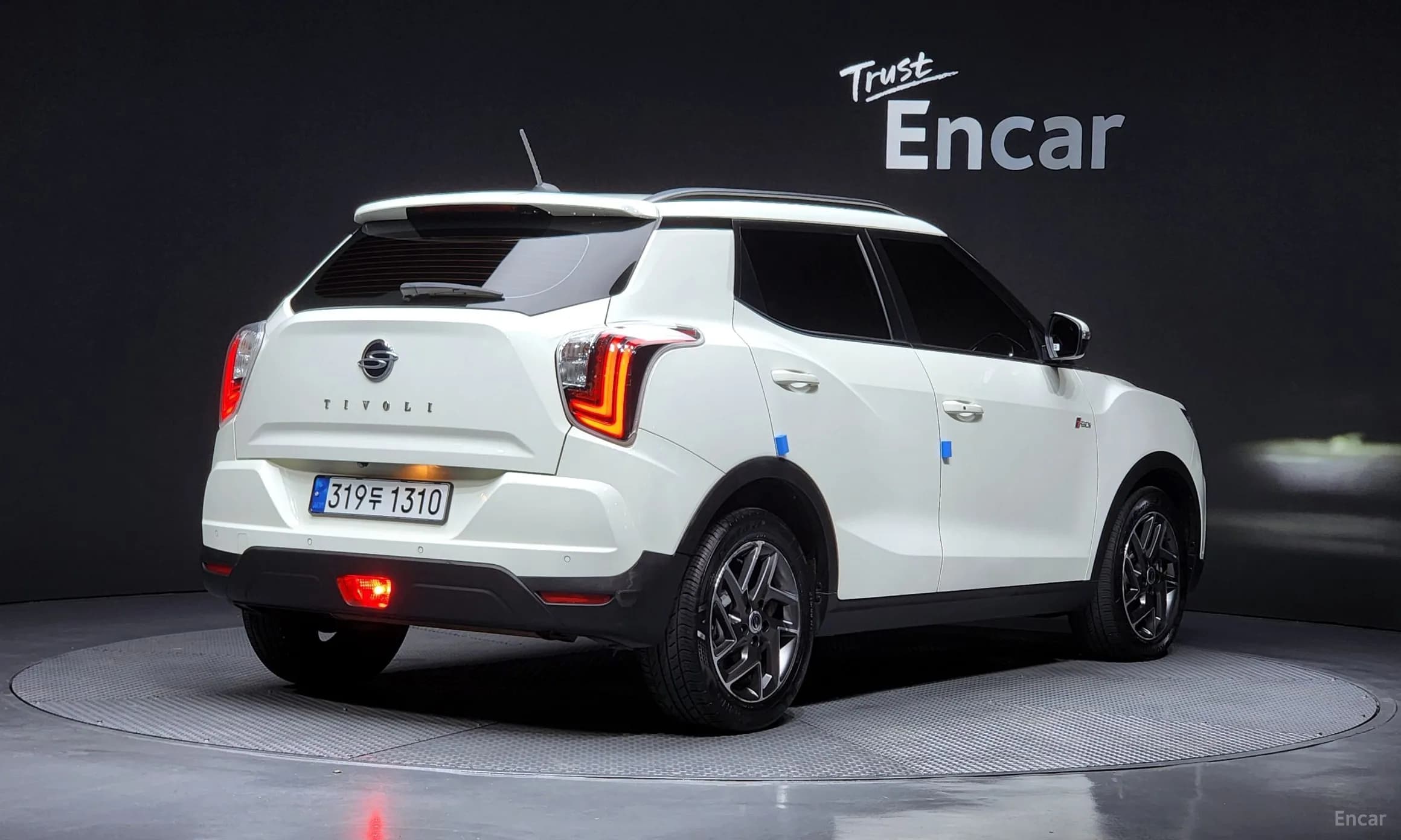 Berry New Tivoli