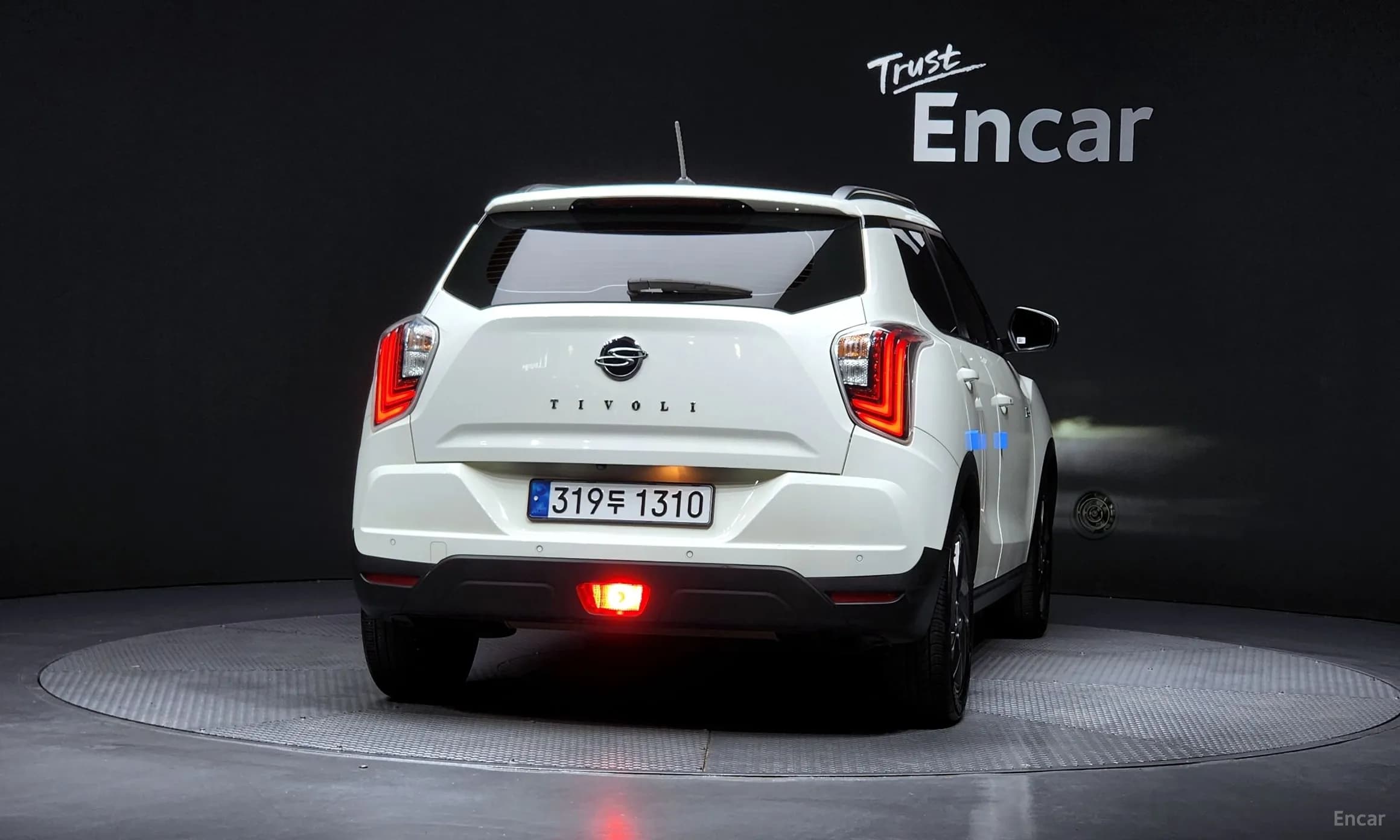 Berry New Tivoli