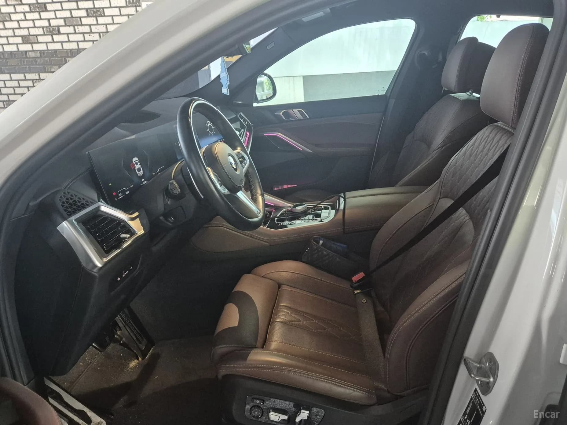 X6 (G06)