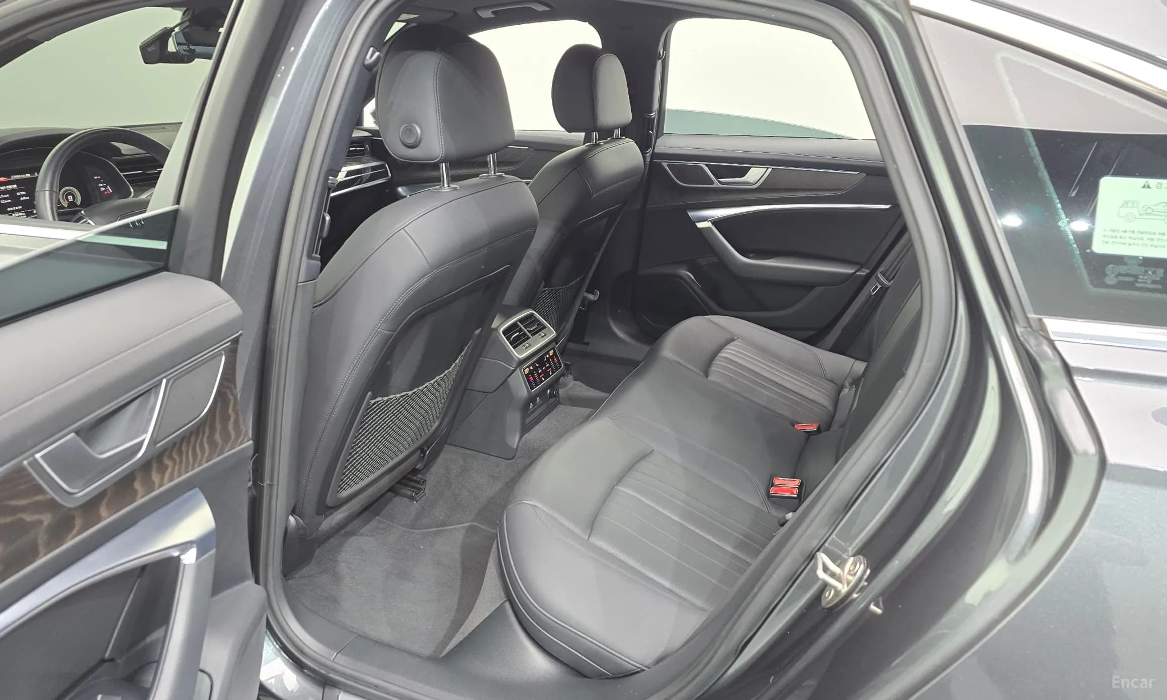 A6 (C8)