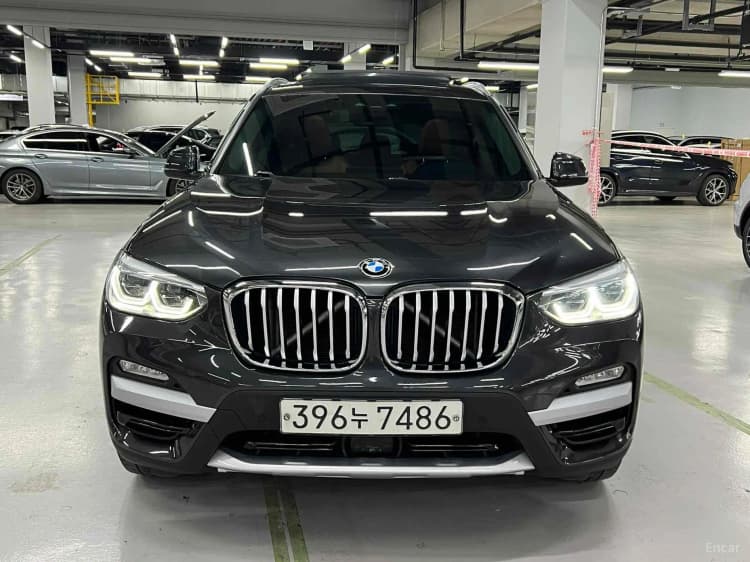 X3 (G01)