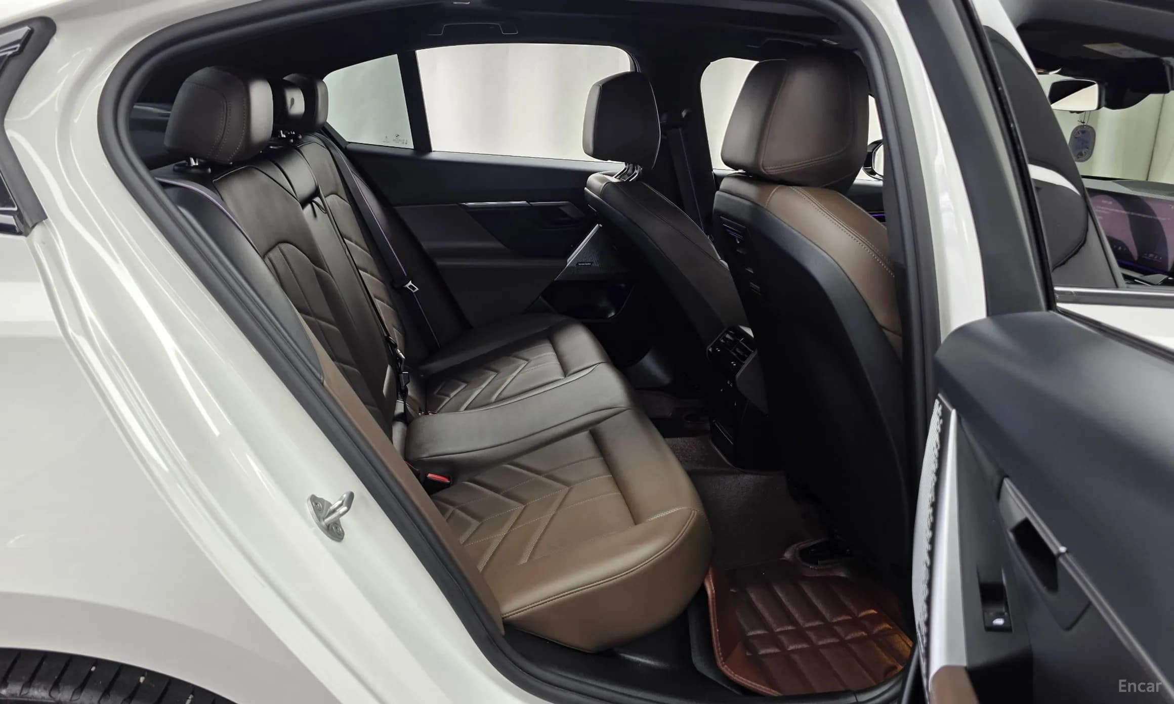 5 Series (G60)