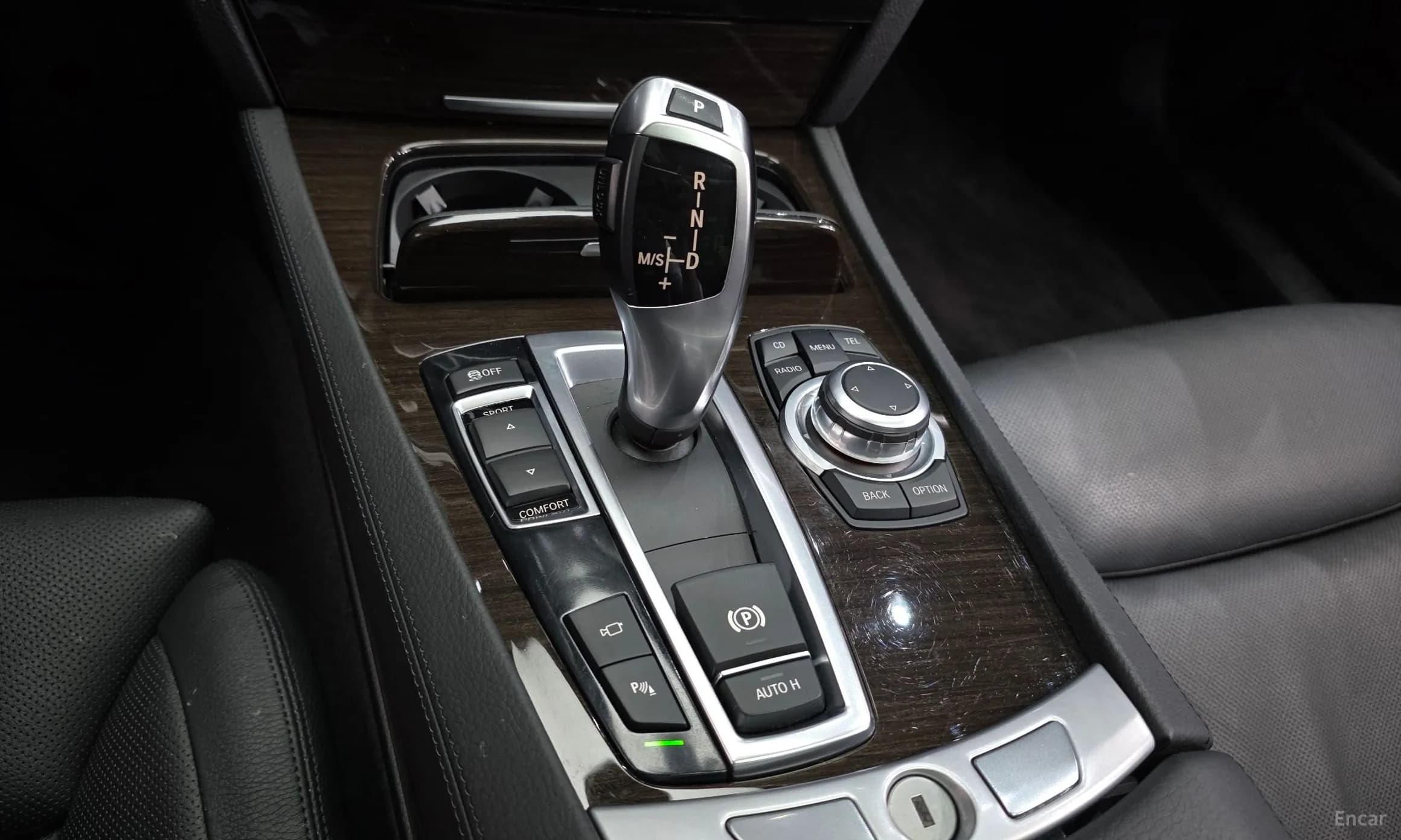 7 Series (F01)