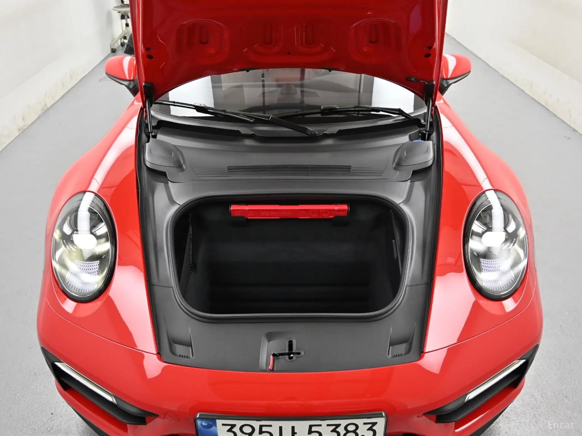 911 (992)