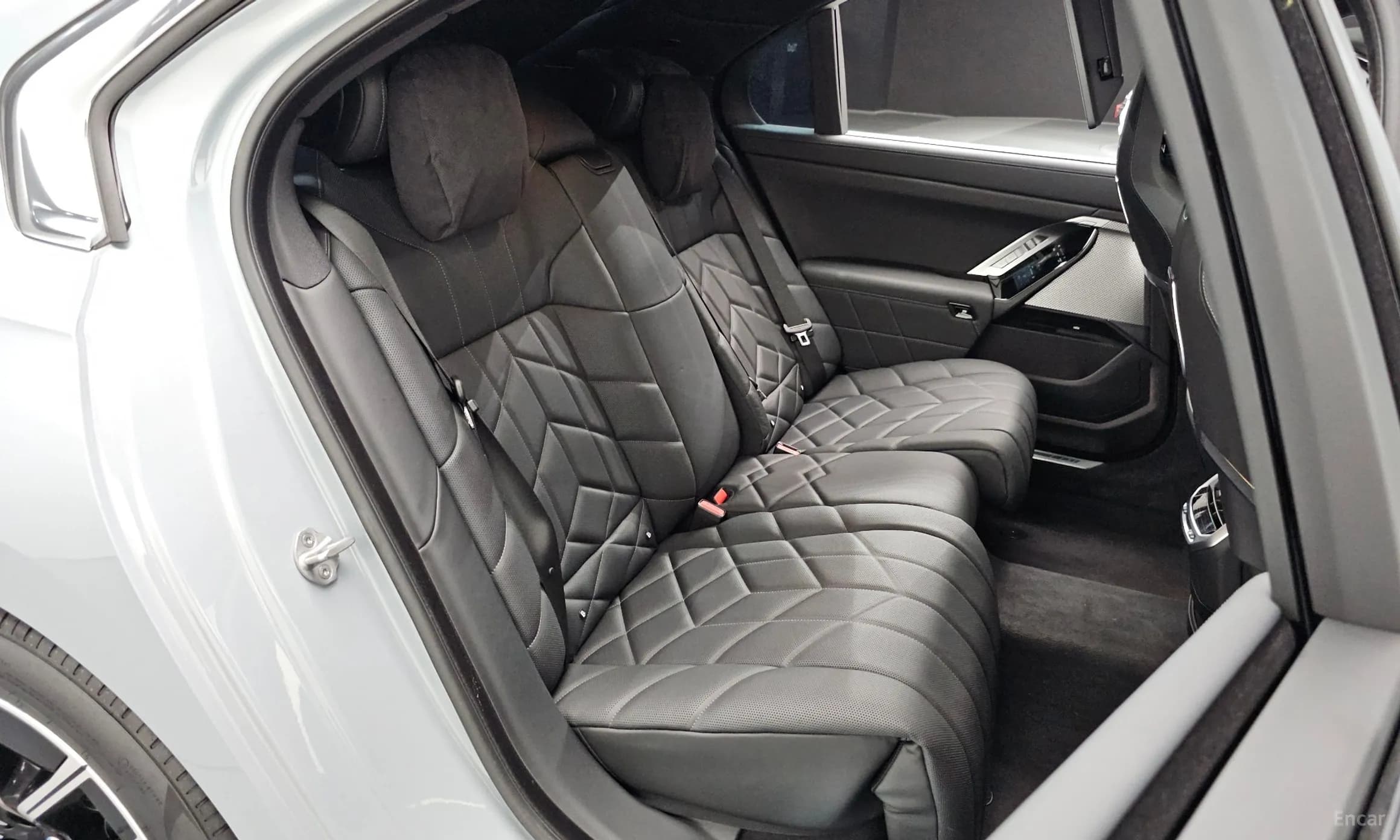 7 Series (G70)
