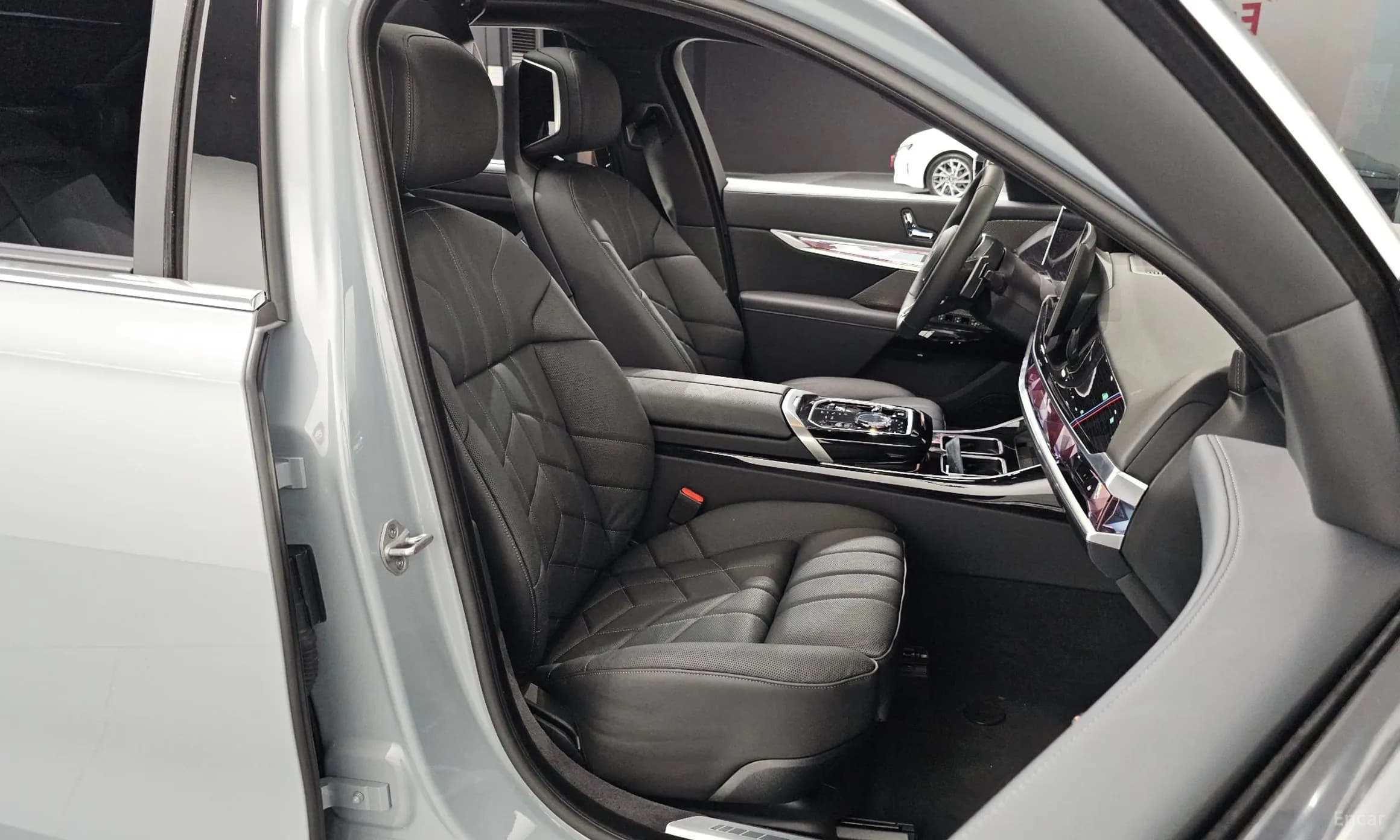 7 Series (G70)