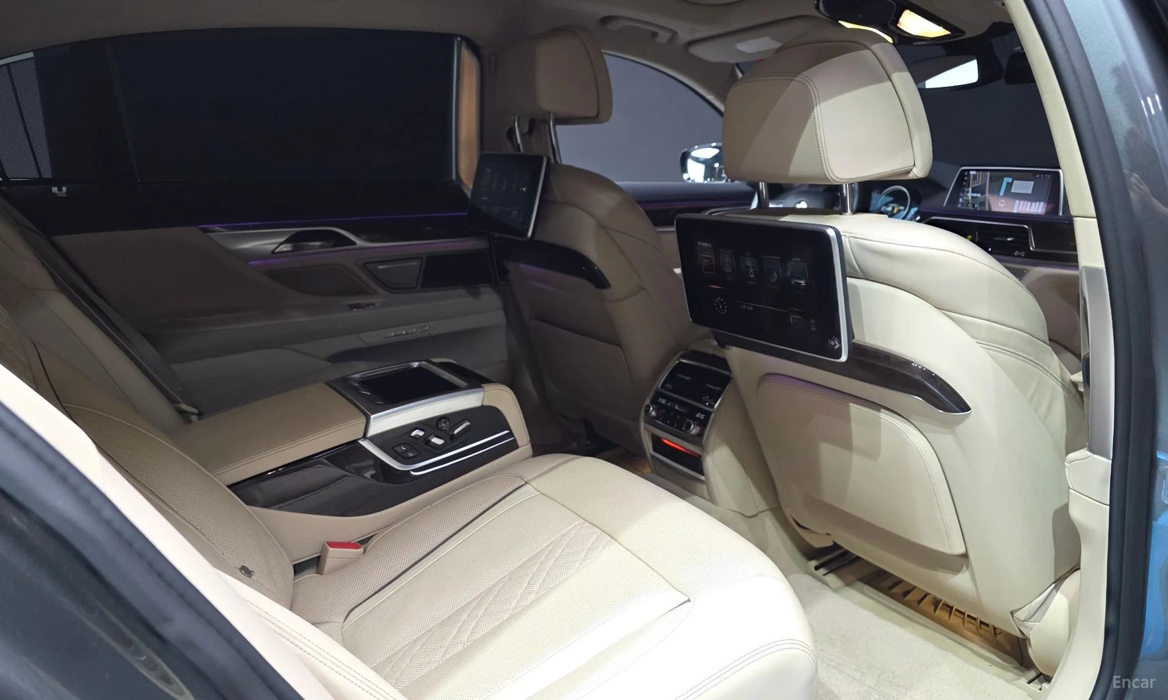 7 Series (G11)