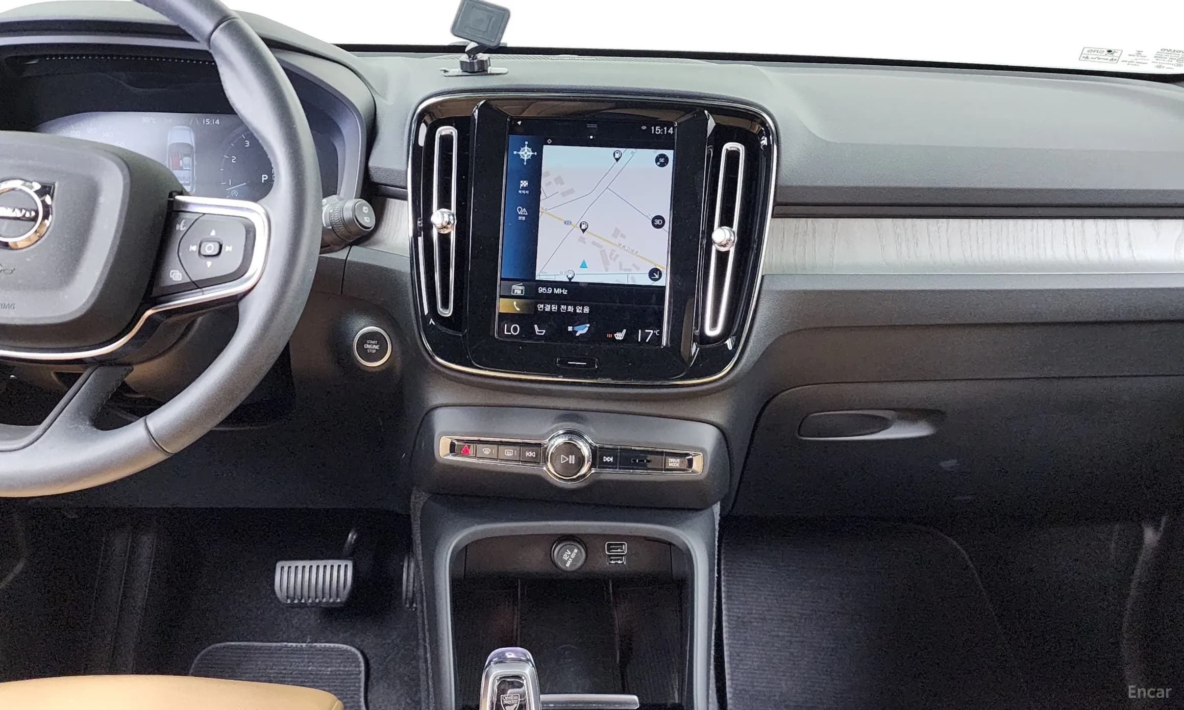 XC40