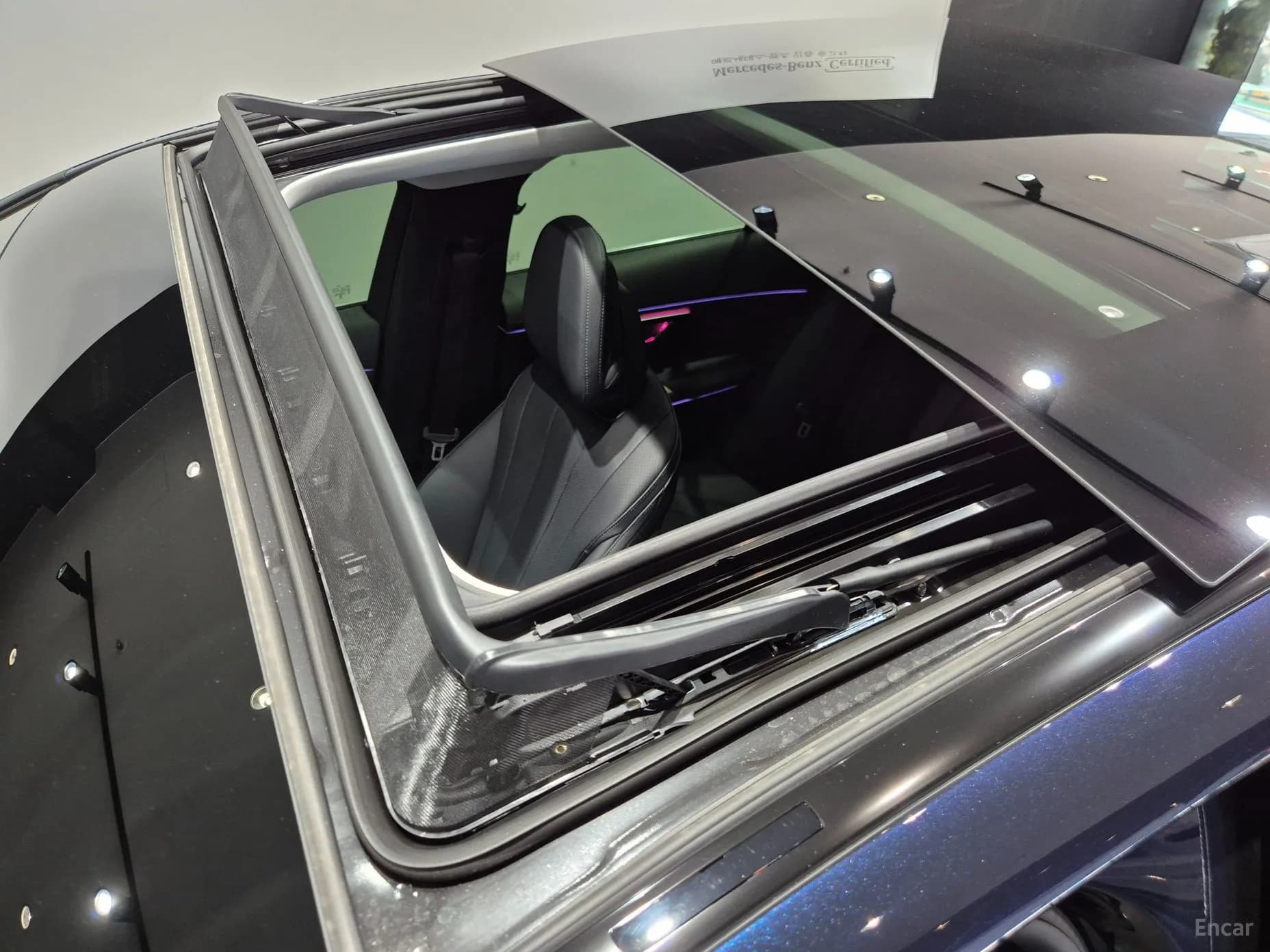 E-Class W214