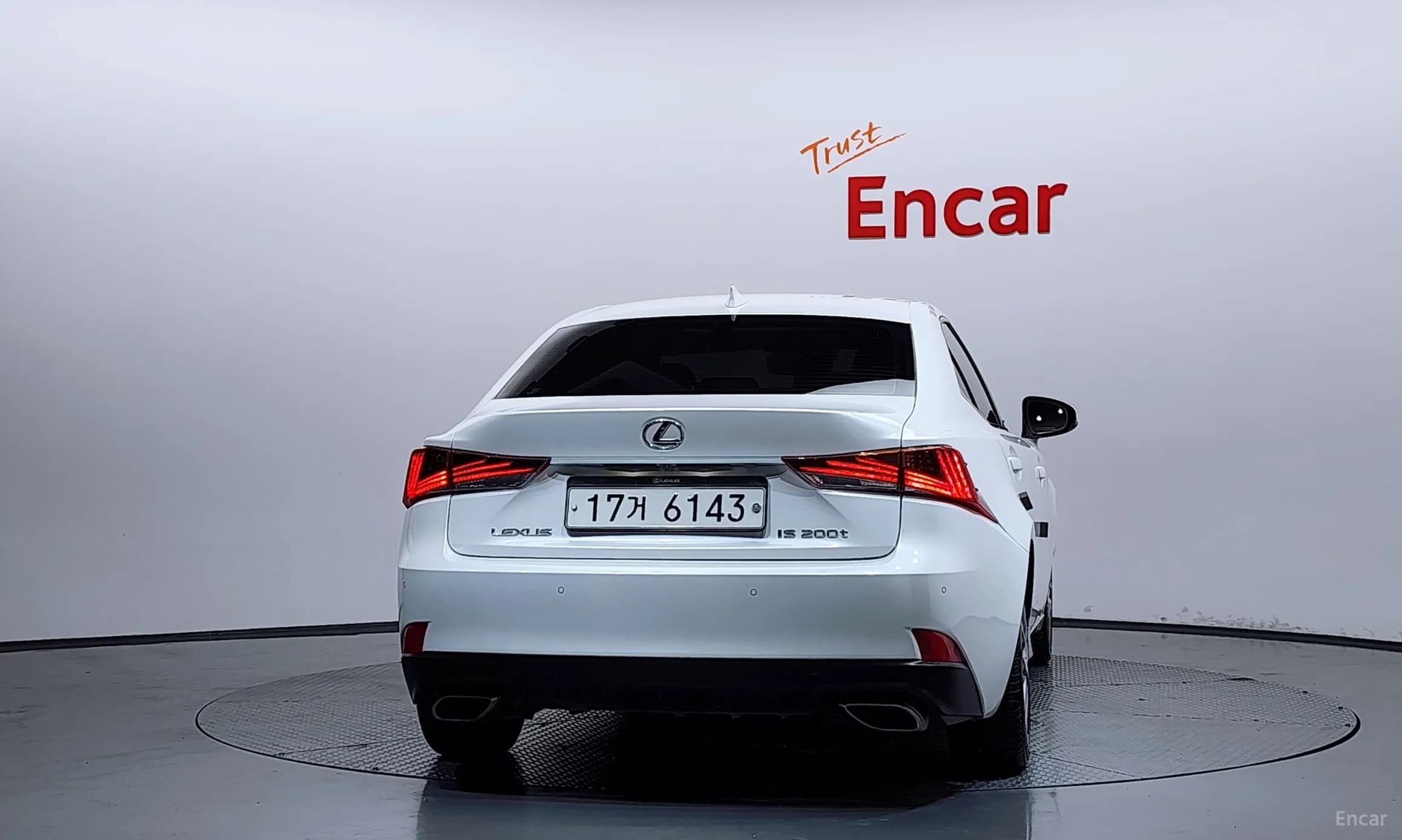 New IS200t