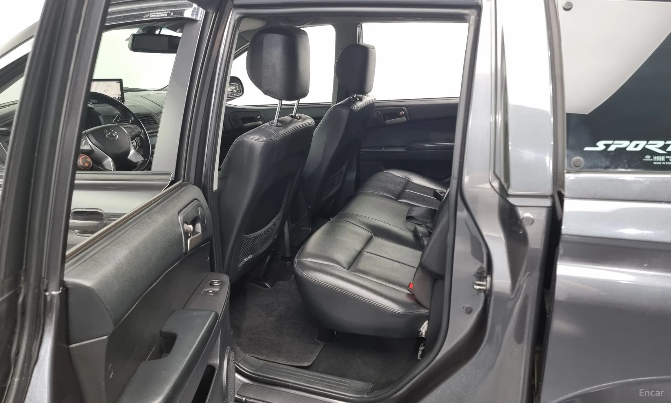 Korando Sports