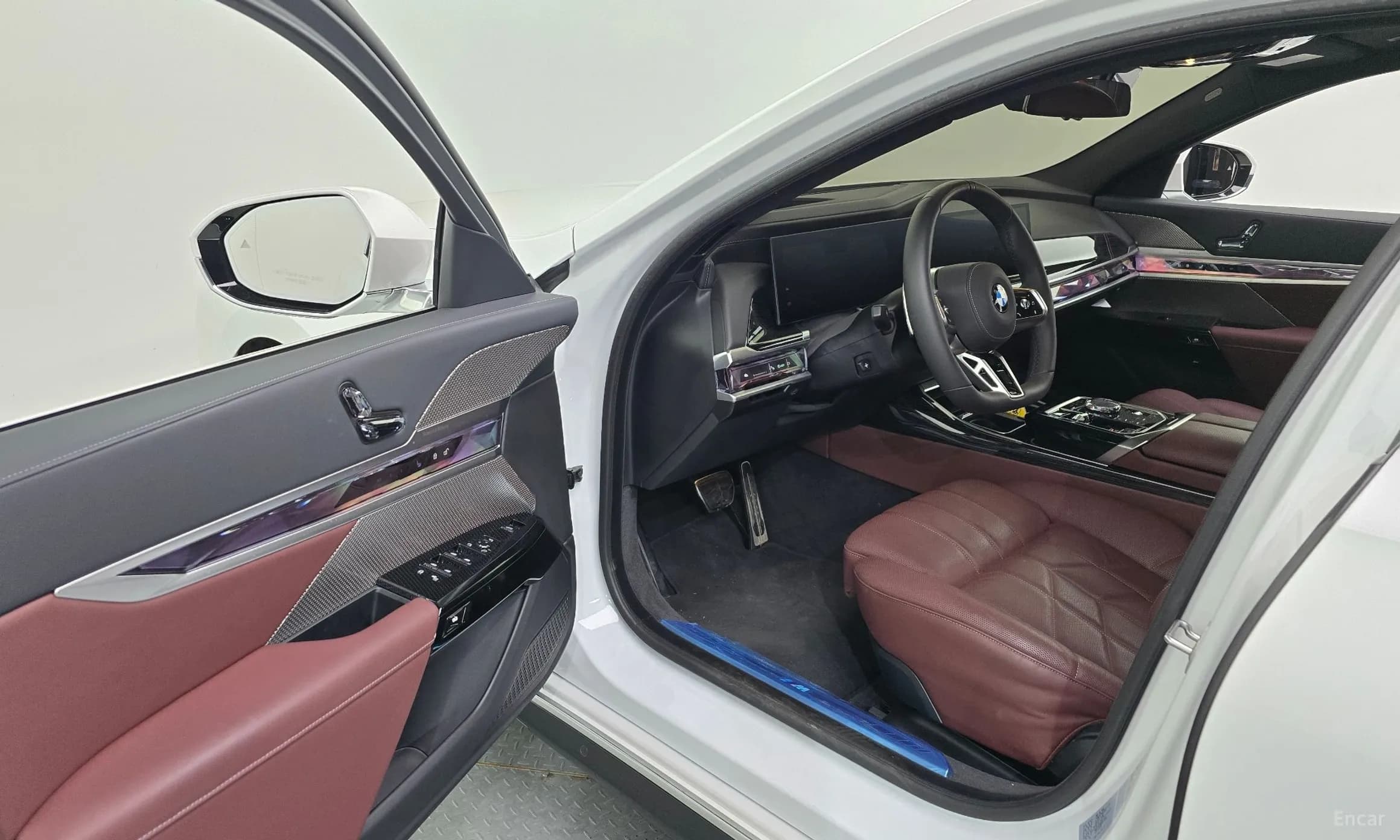 7 Series (G70)