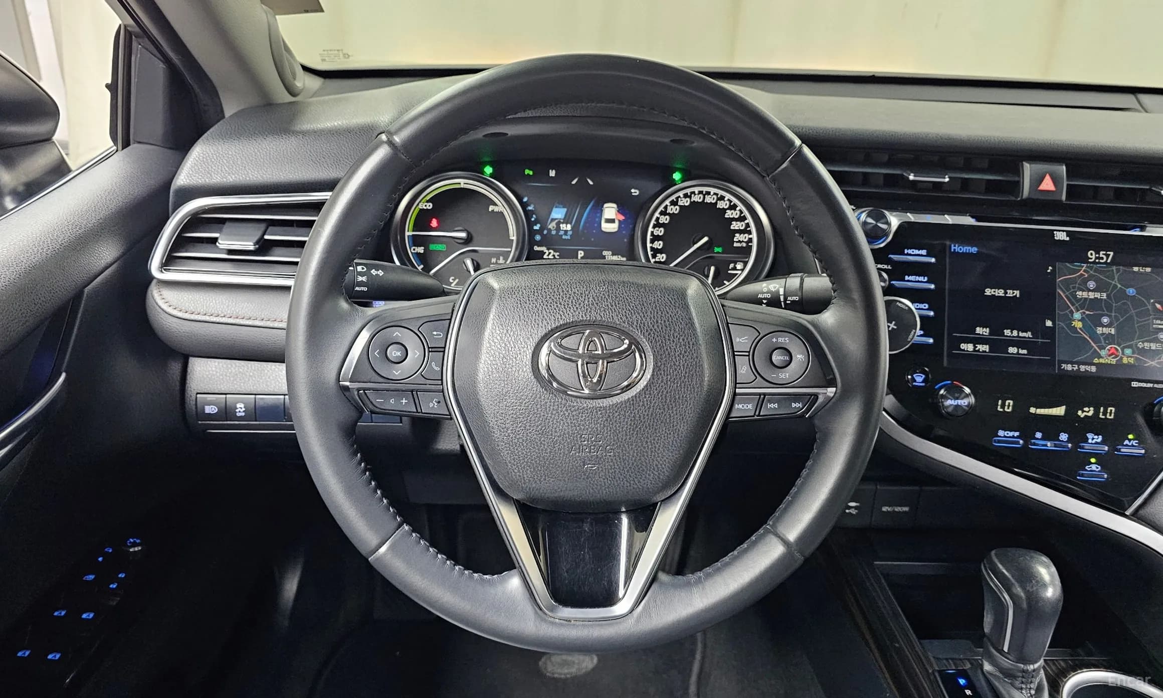 Camry (XV70)