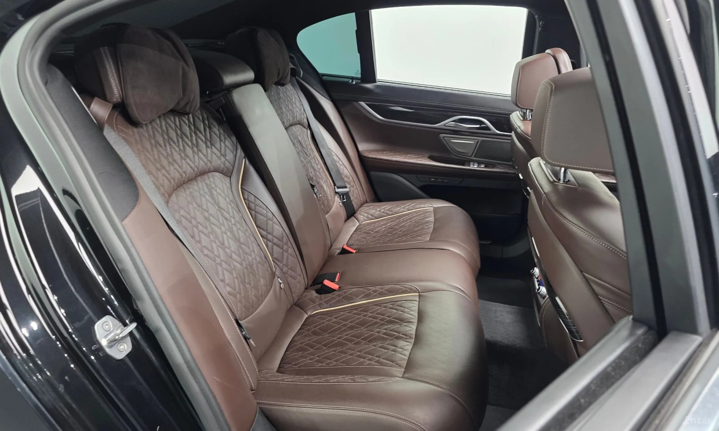 7 Series (G11)