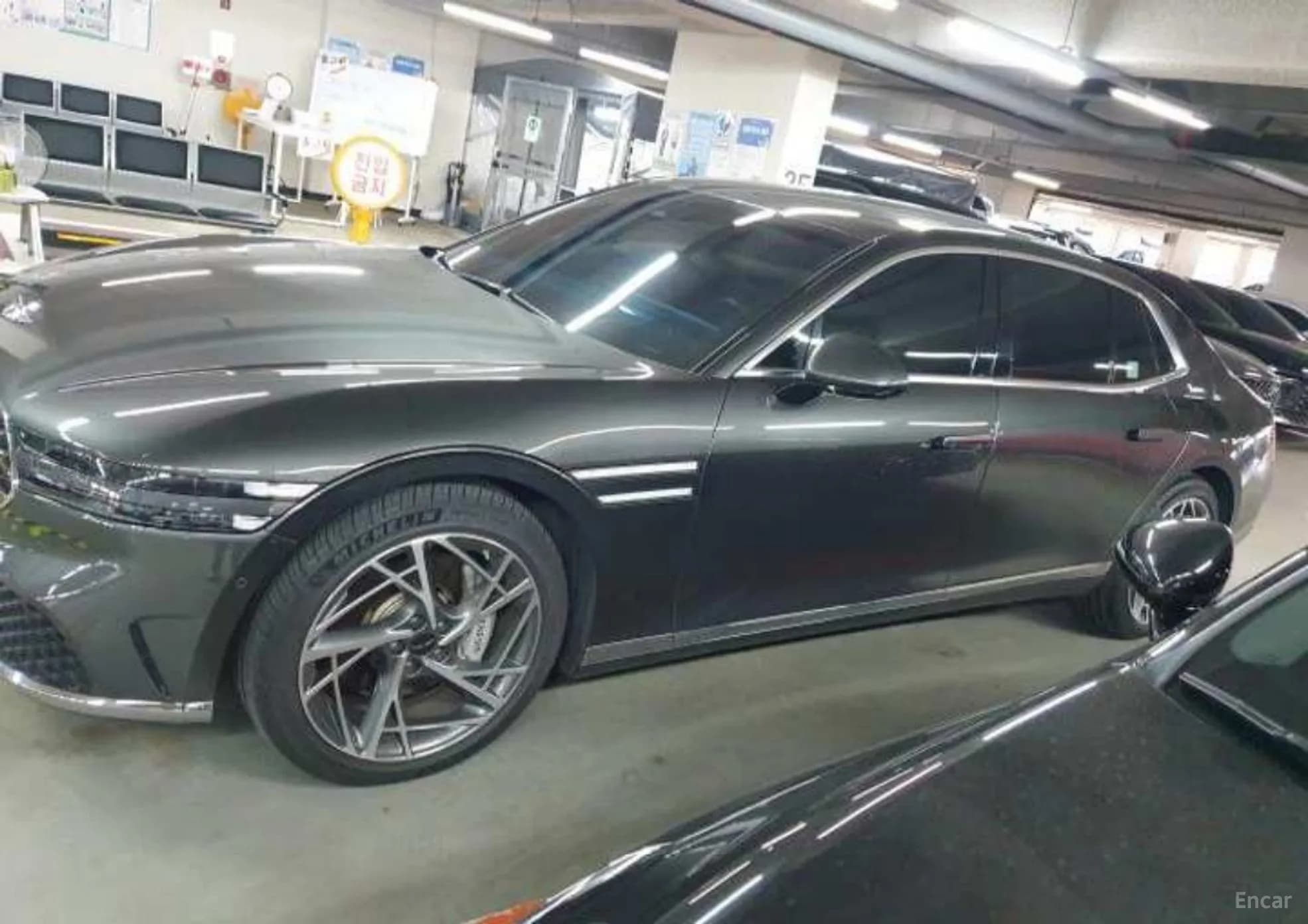 G90 (RS4)