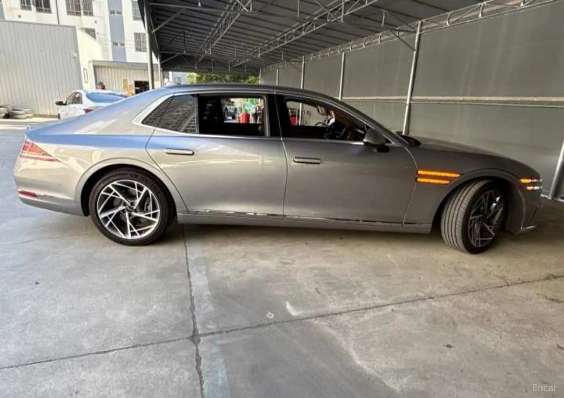 G90 (RS4)